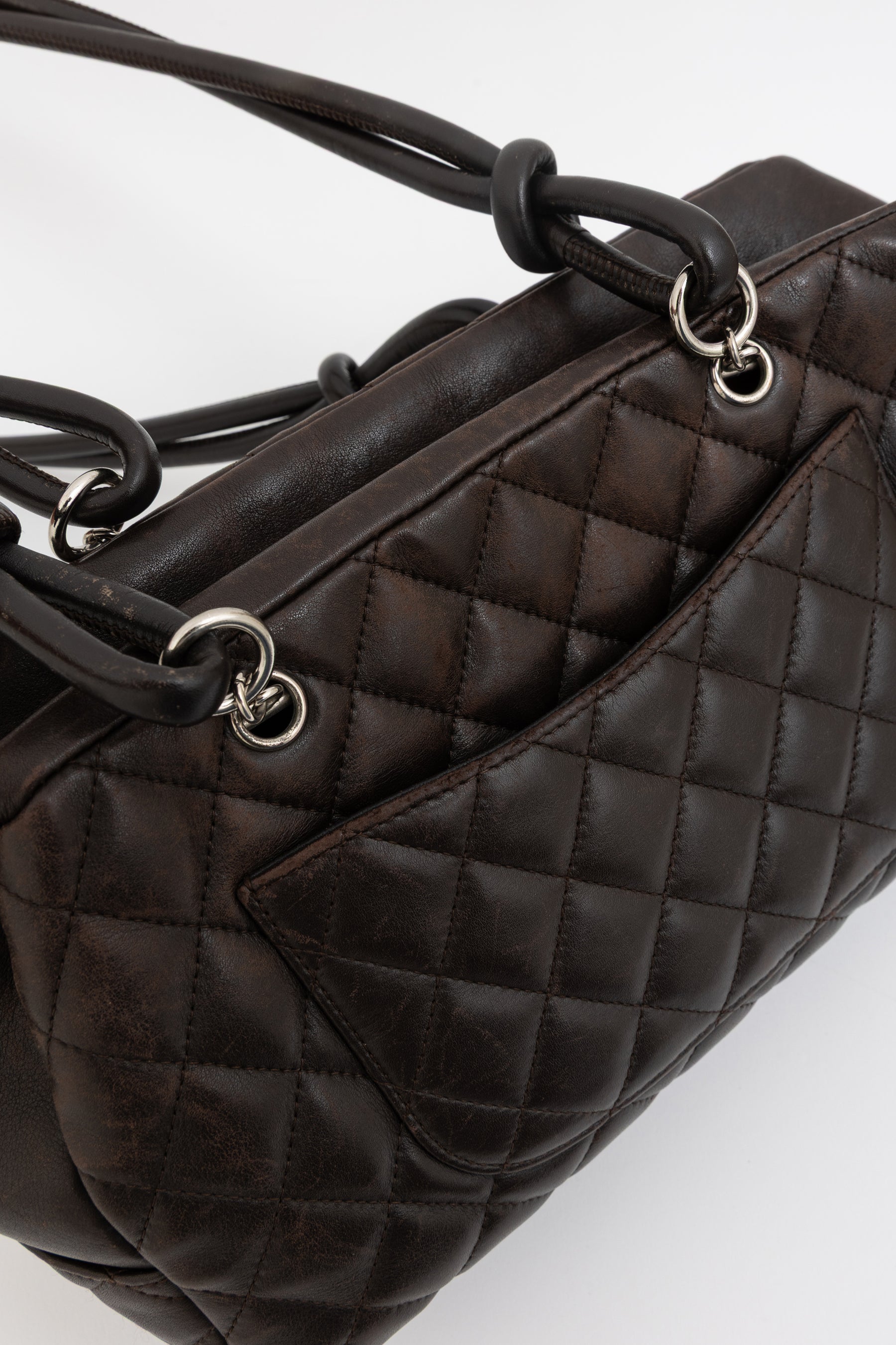 Quilted Shoulder Bowling Bag