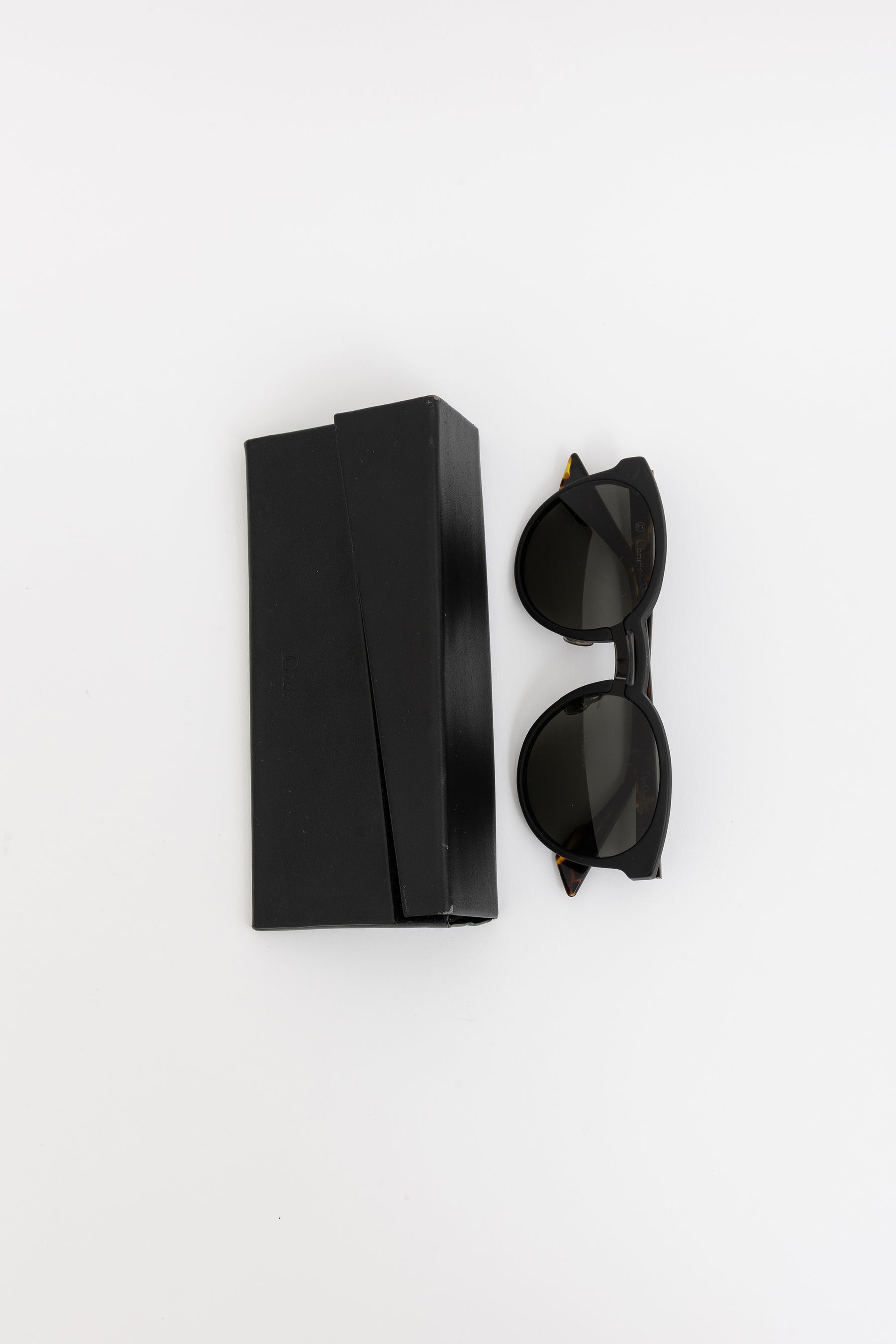 Tortoishell Round Sunglasses
