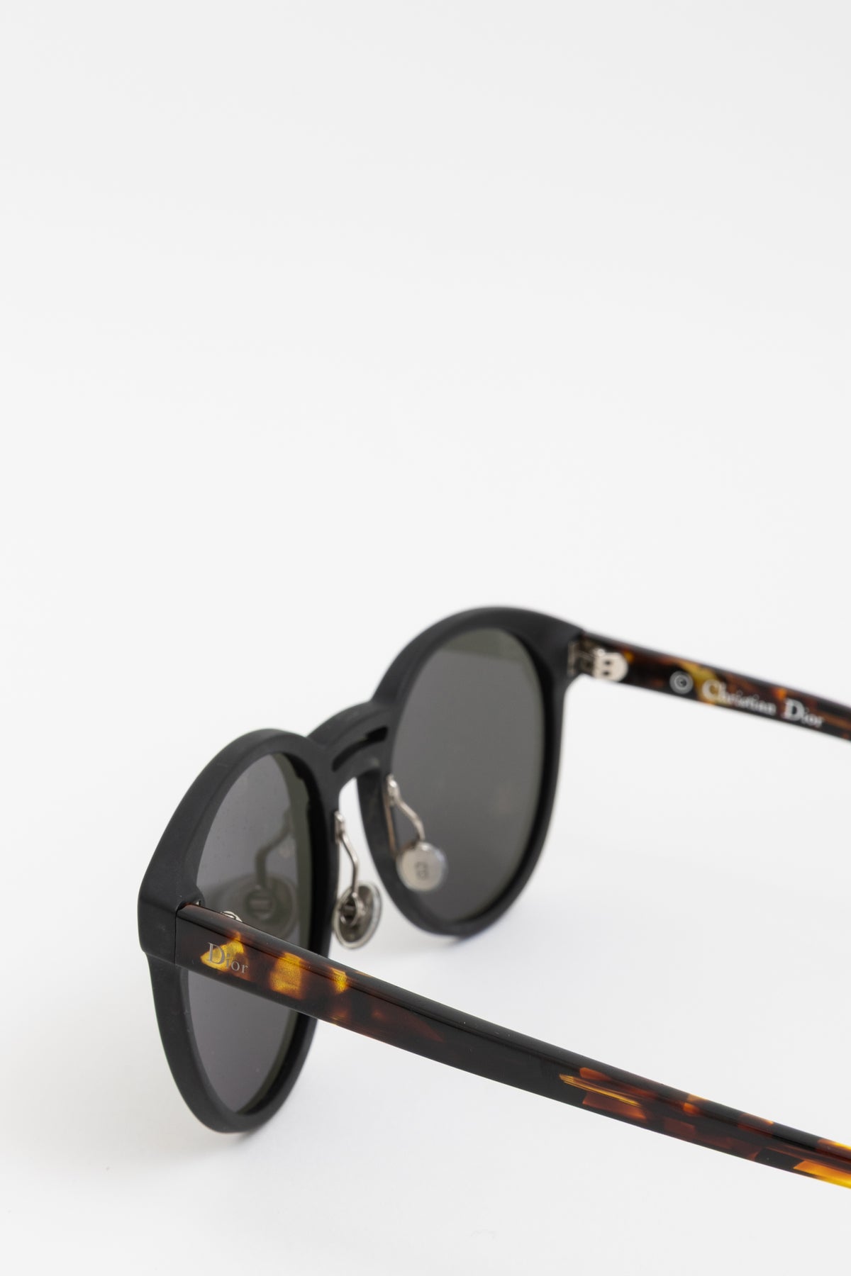 Tortoishell Round Sunglasses