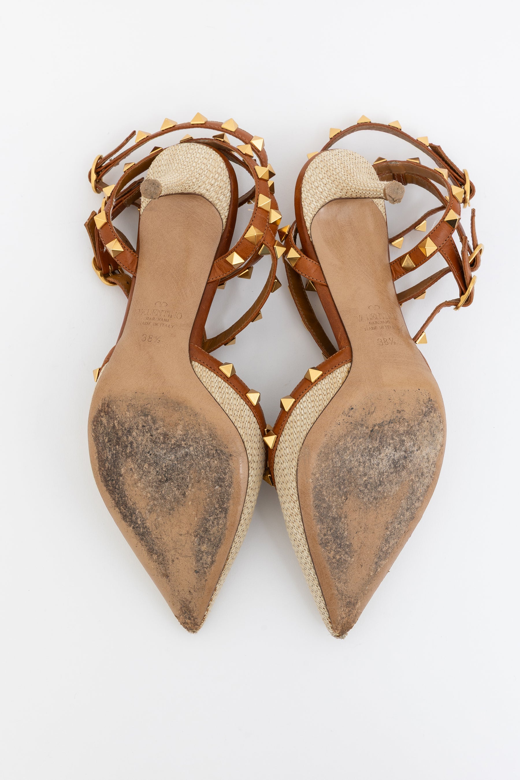 Pointed Rockstud Pumps