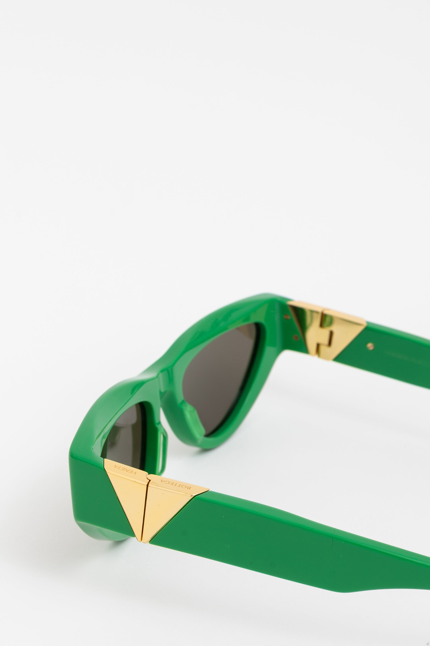 Parakeet Green Cat Eye Sunglasses