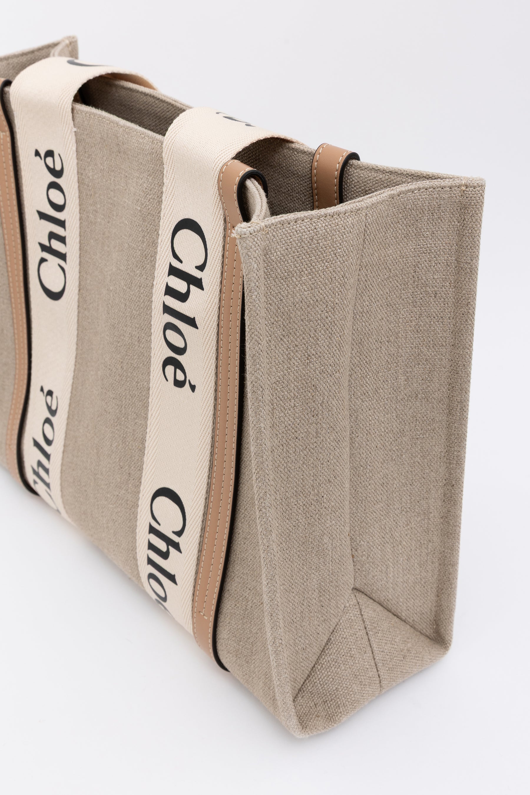 Logo Medium Woody Tote