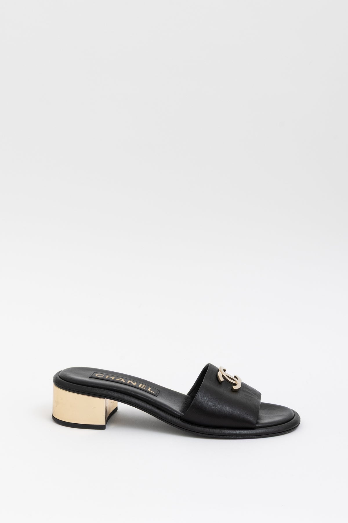 Interlocking CC Logo Lambskin Slides