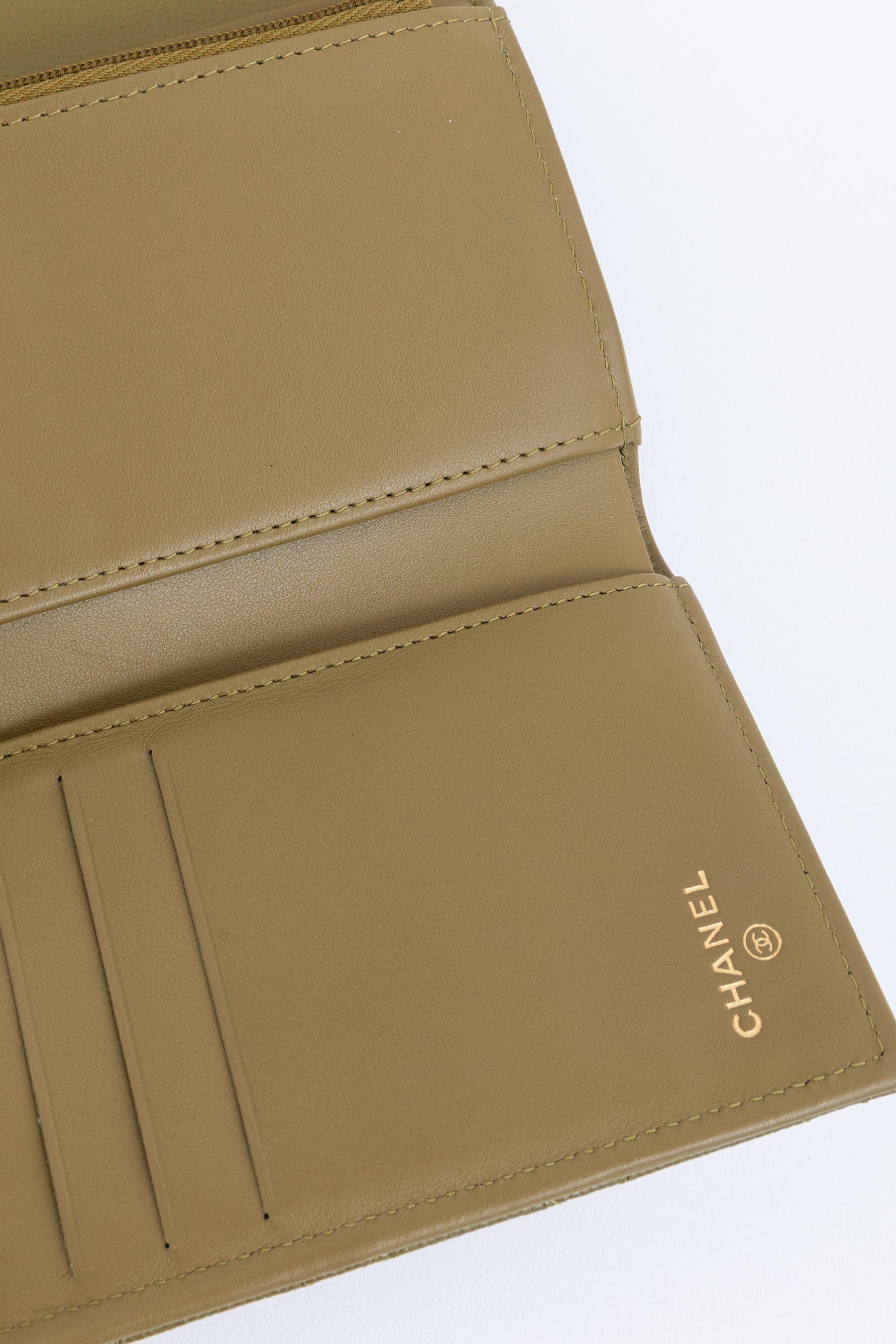 Quilted Bi Fold Wallet