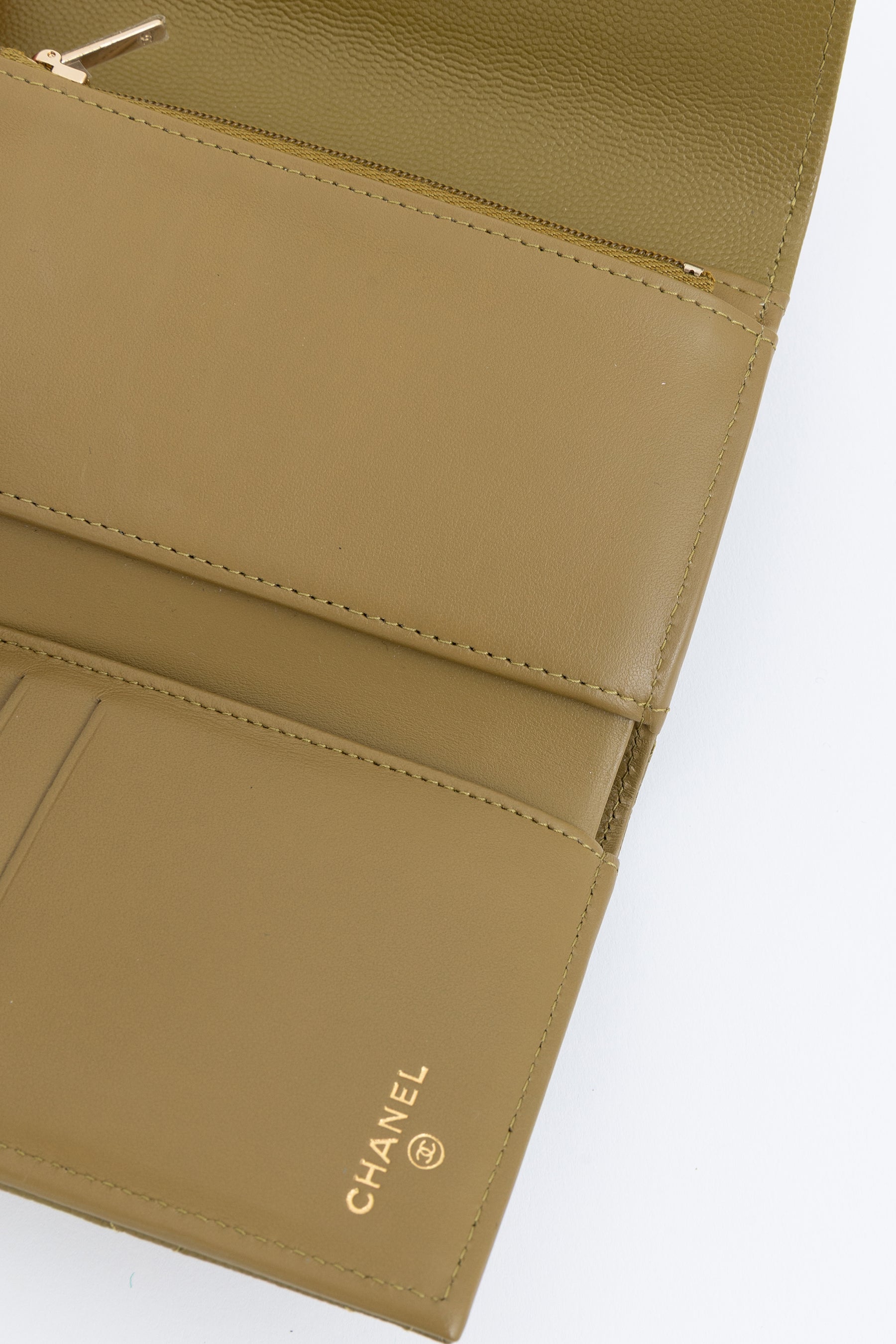Quilted Bi Fold Wallet