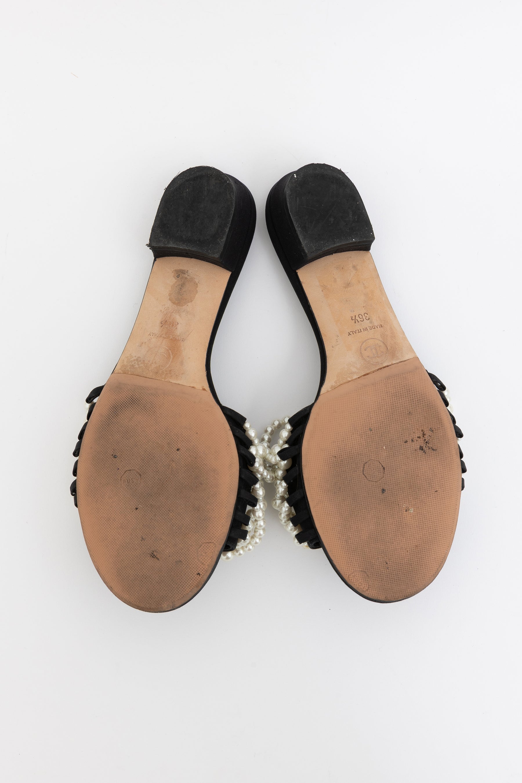 Pearl Embellished Slides