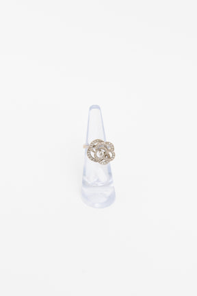 Diamond Fil De Camelia Ring