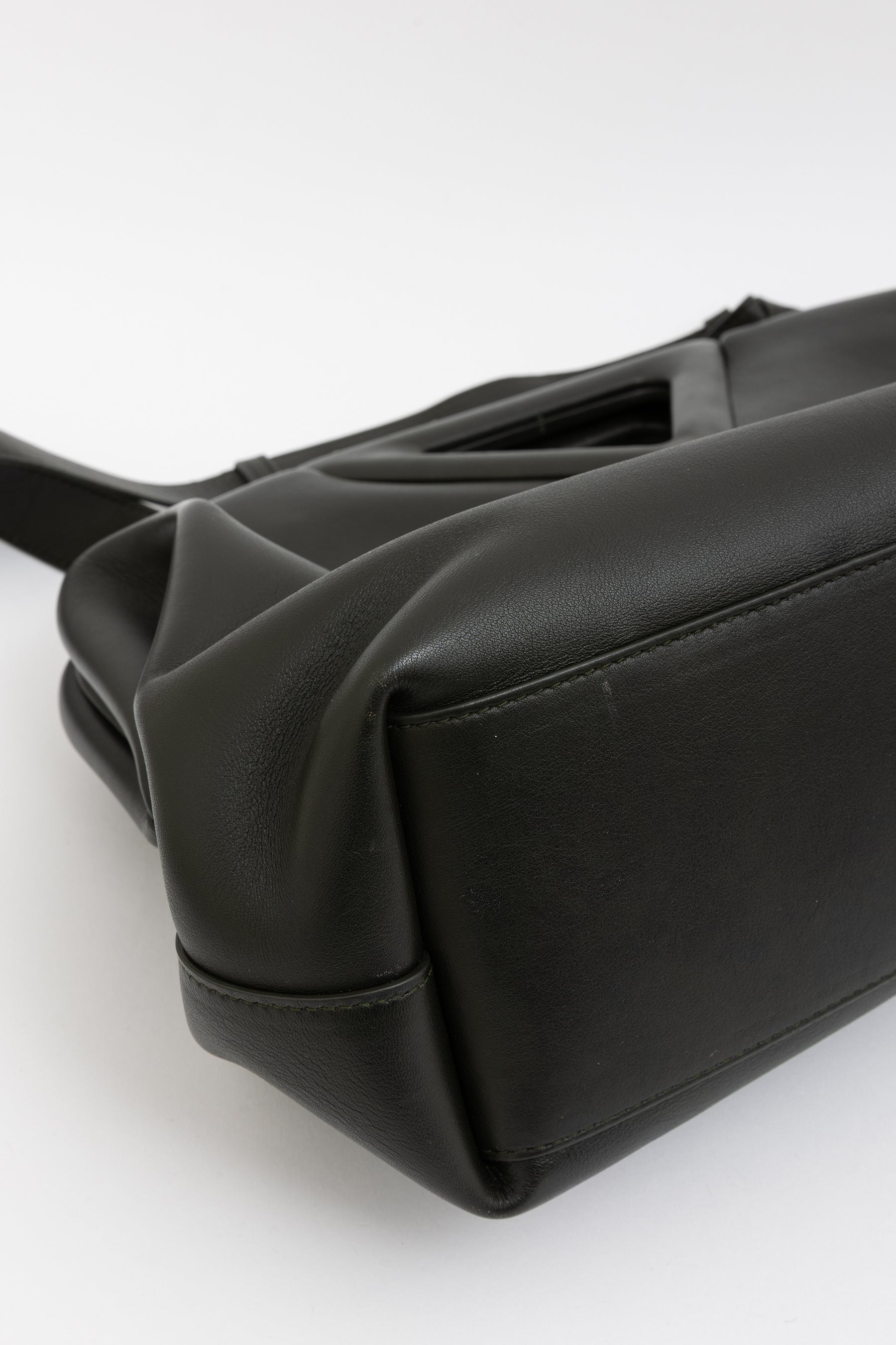Medium Triangle Point Bag