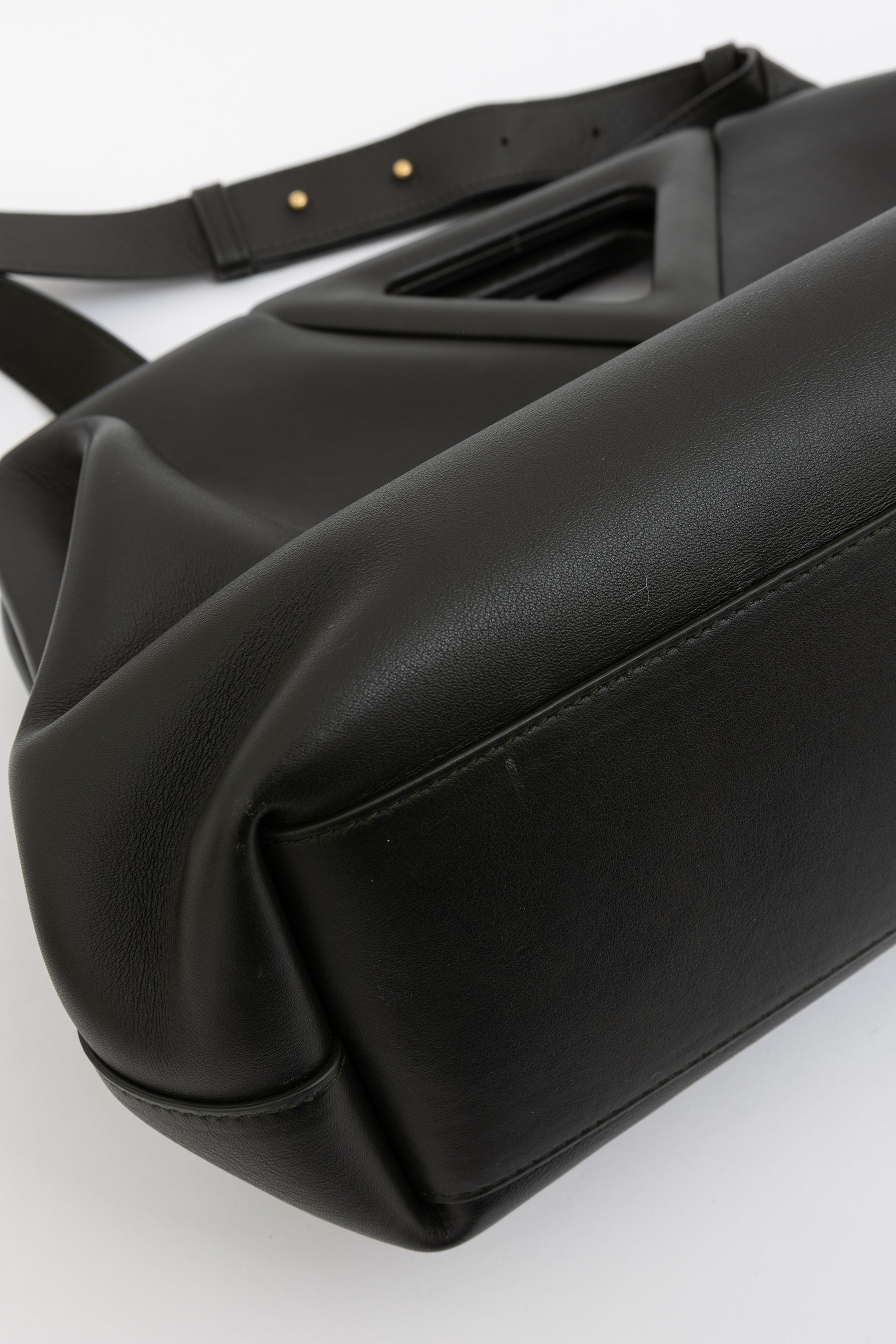 Medium Triangle Point Bag