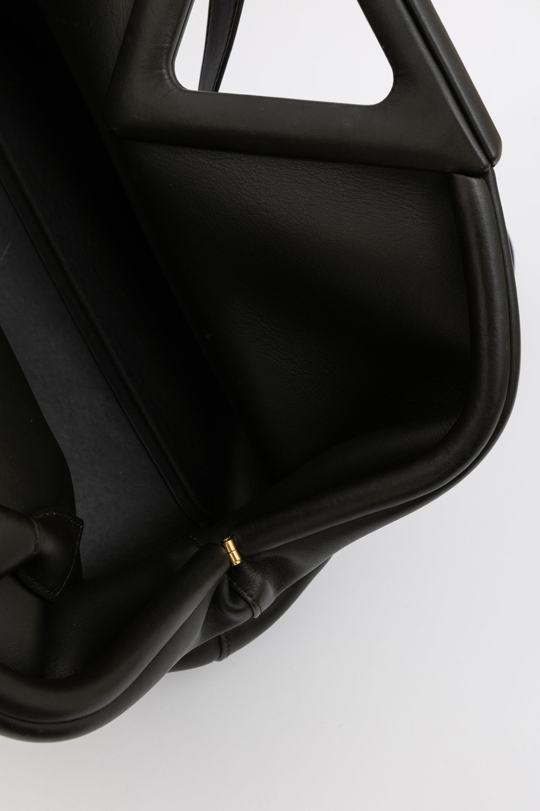 Medium Triangle Point Bag