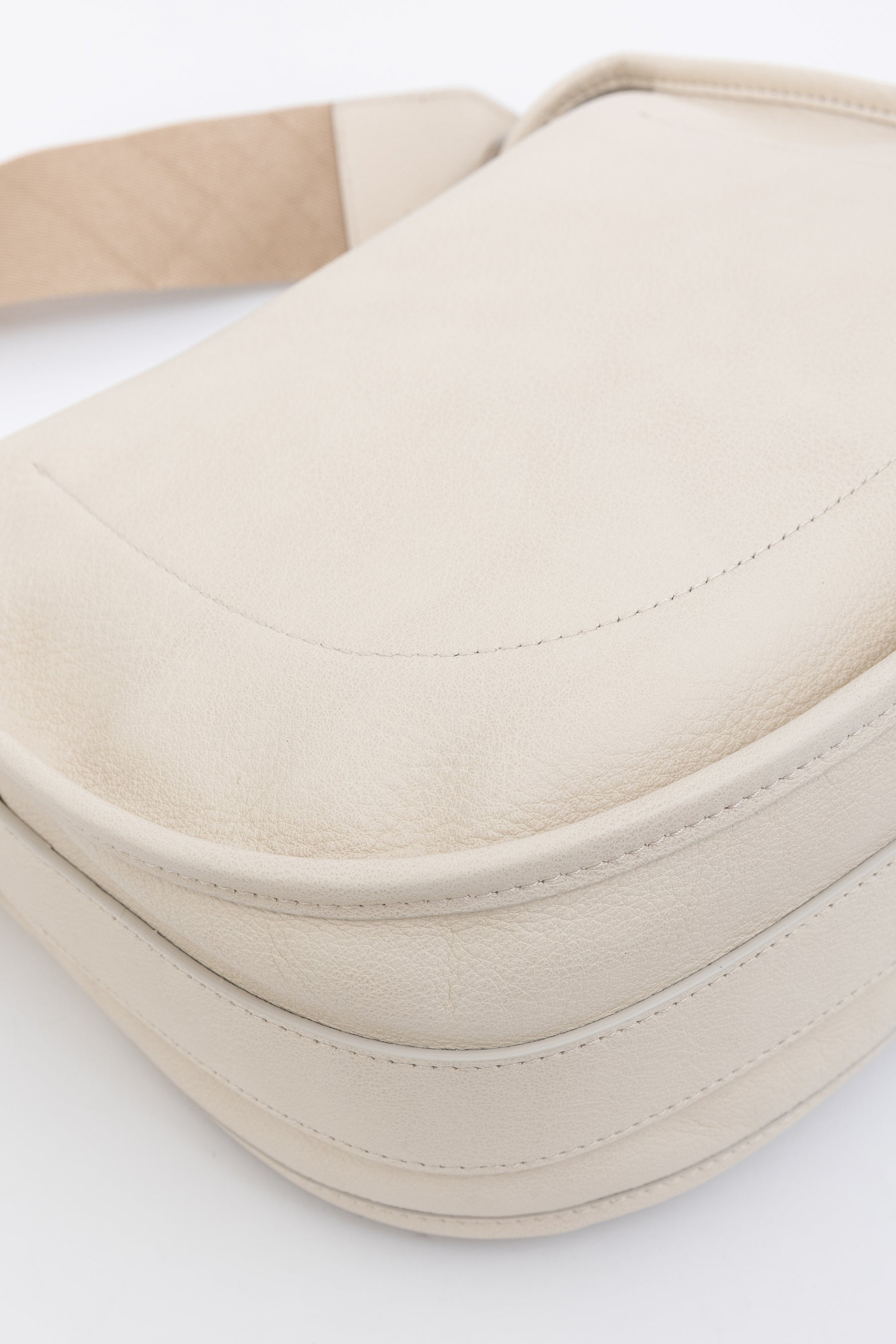 Small B Clip Messenger Bag