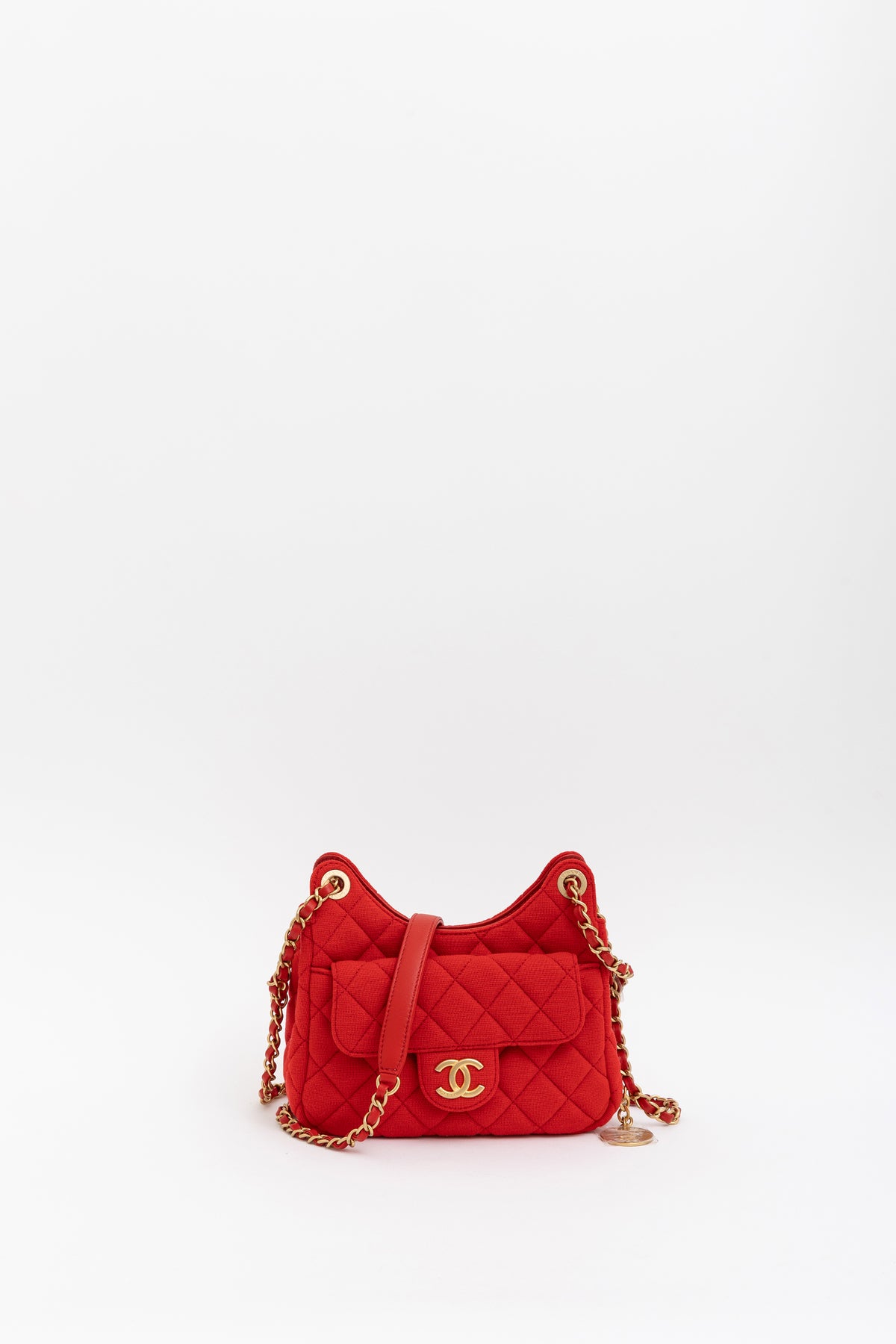 CC Hobo Quilted Jersey Shoulder Bag