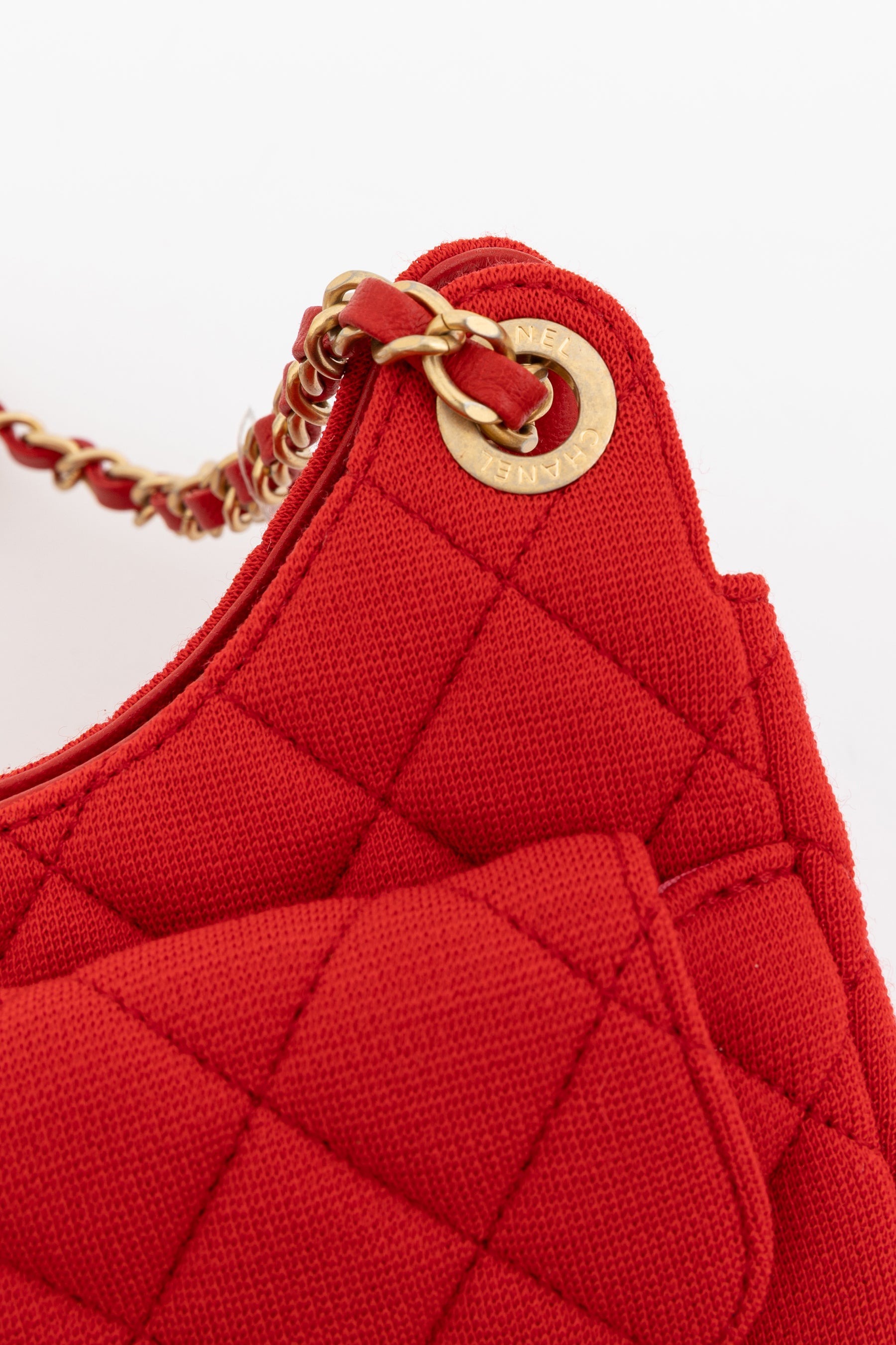 CC Hobo Quilted Jersey Shoulder Bag