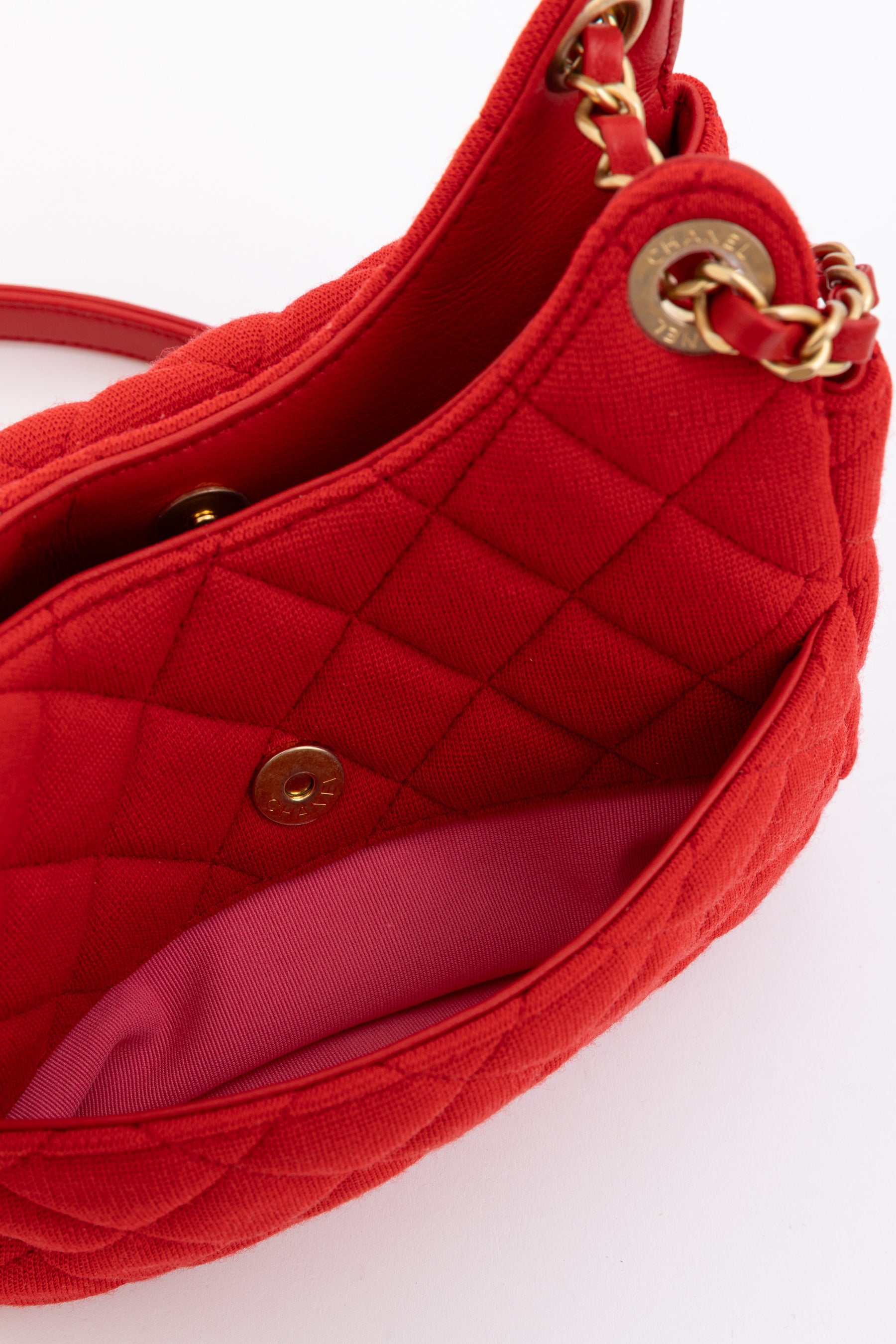 CC Hobo Quilted Jersey Shoulder Bag
