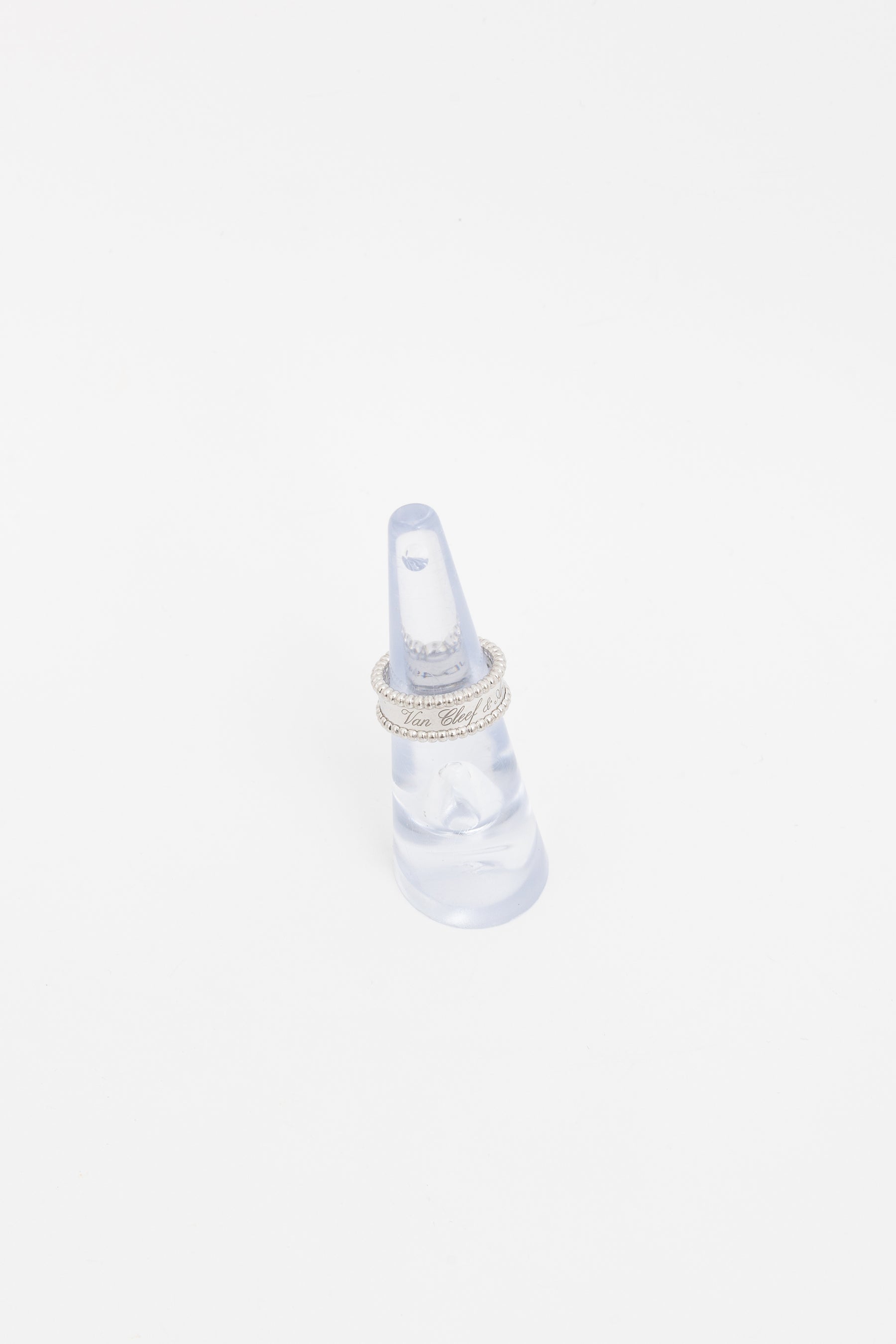 Perlée Signature Ring