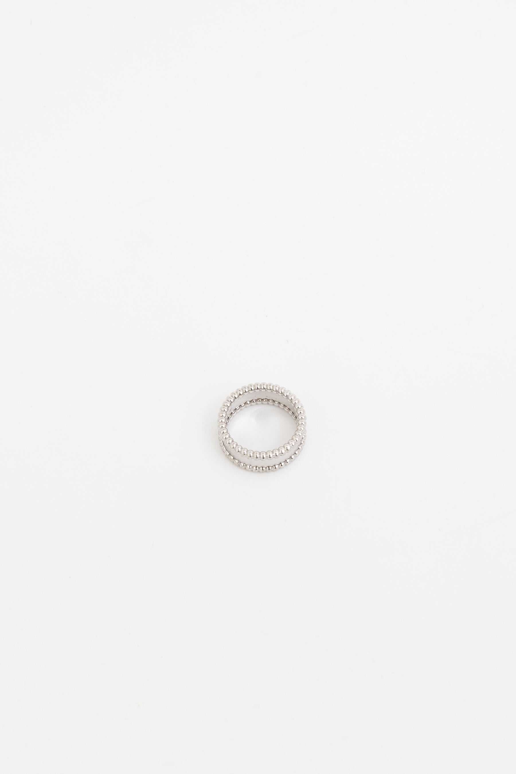 Perlée Signature Ring