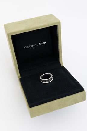 Perlée Signature Ring