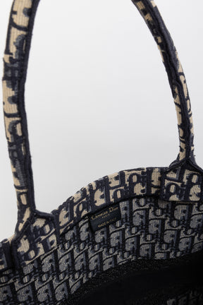 Oblique Book Tote Large