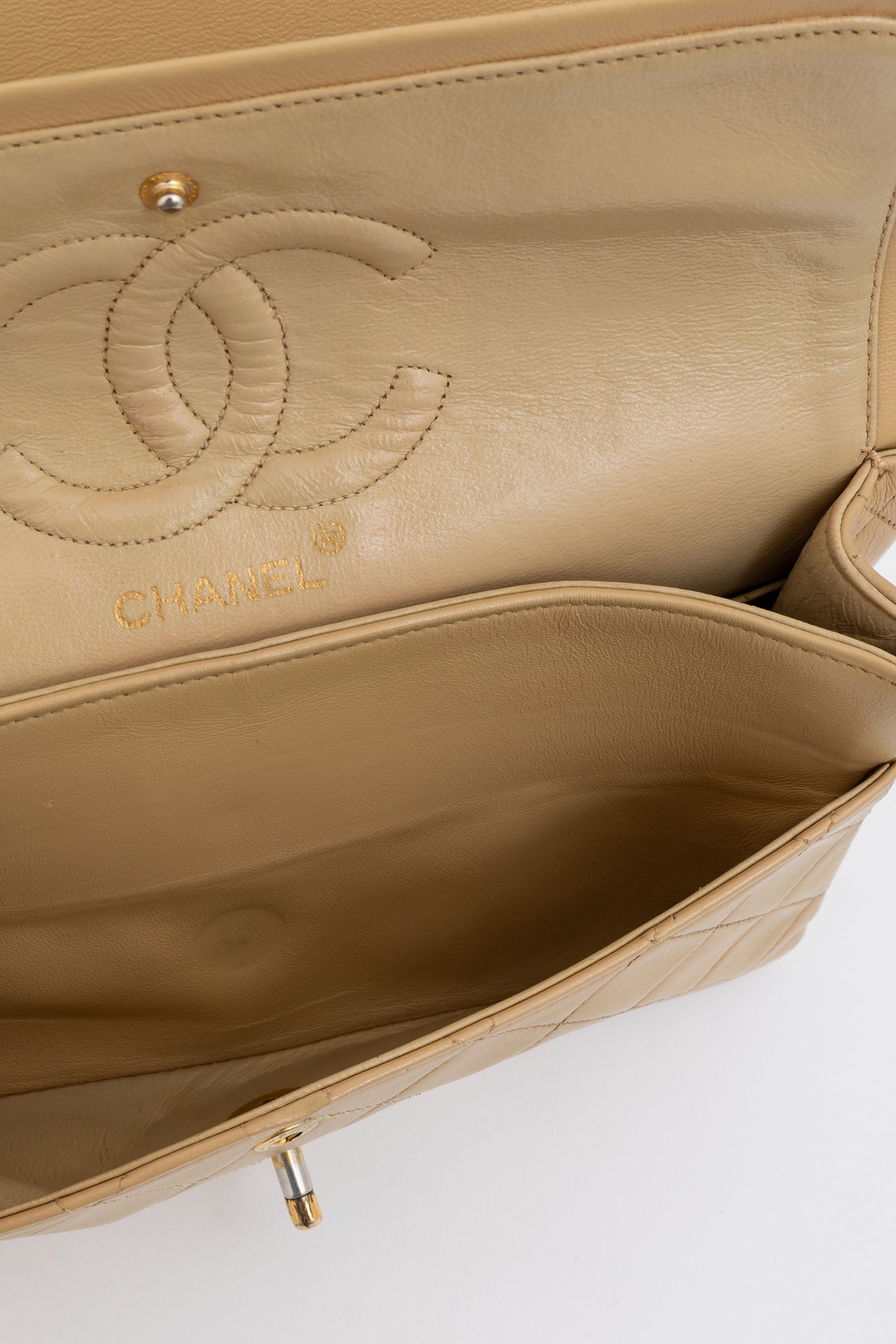 Medium Classic Double Flap Bag
