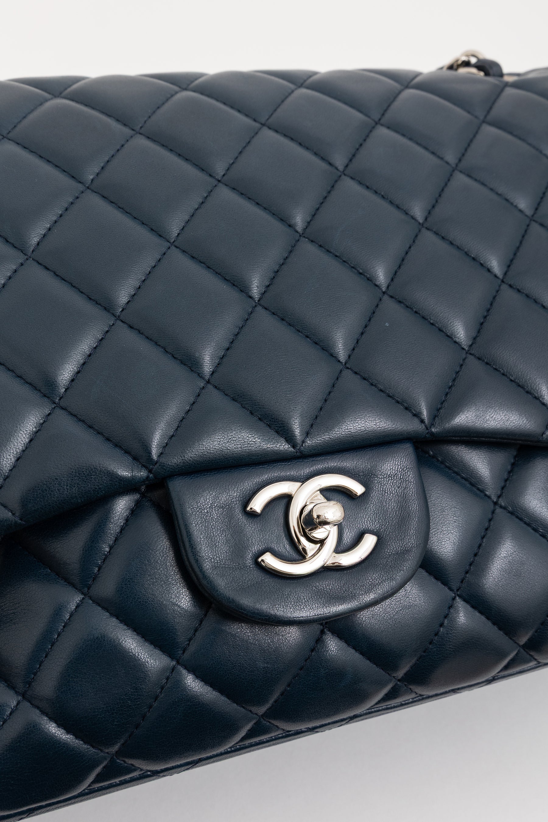 Maxi Single Flap with Silver Hardware