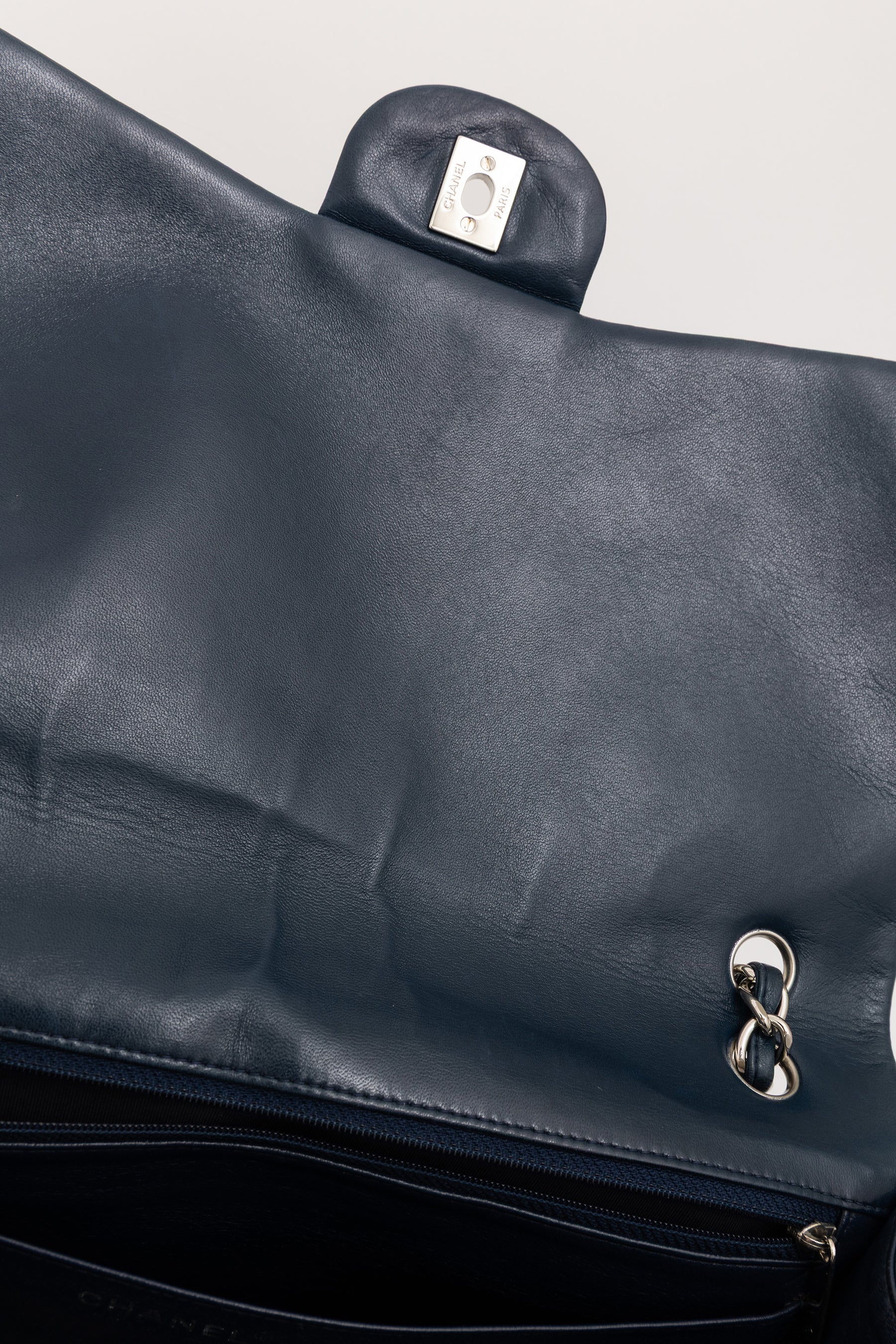Maxi Single Flap with Silver Hardware