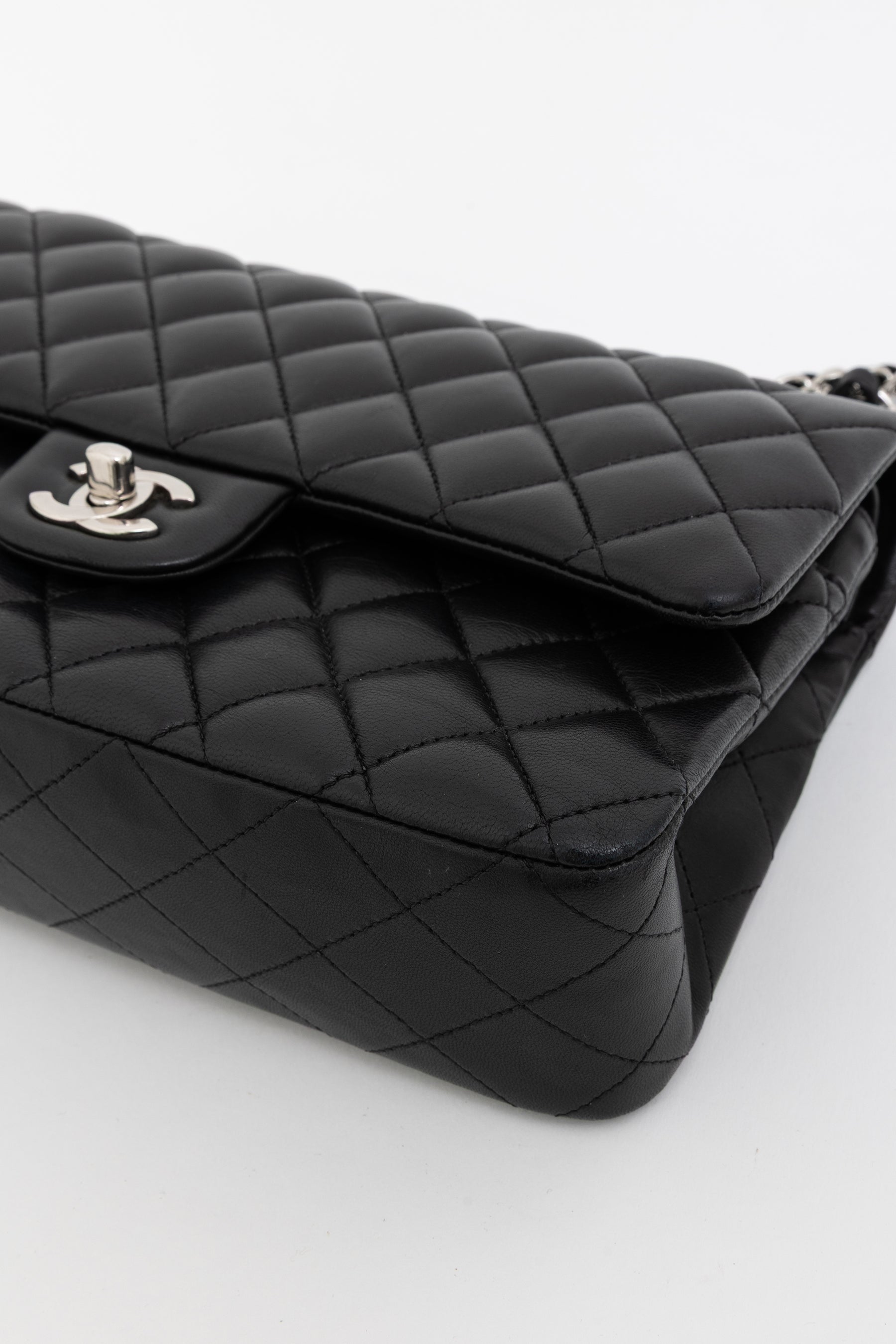 Classic 11.12 Handbag
