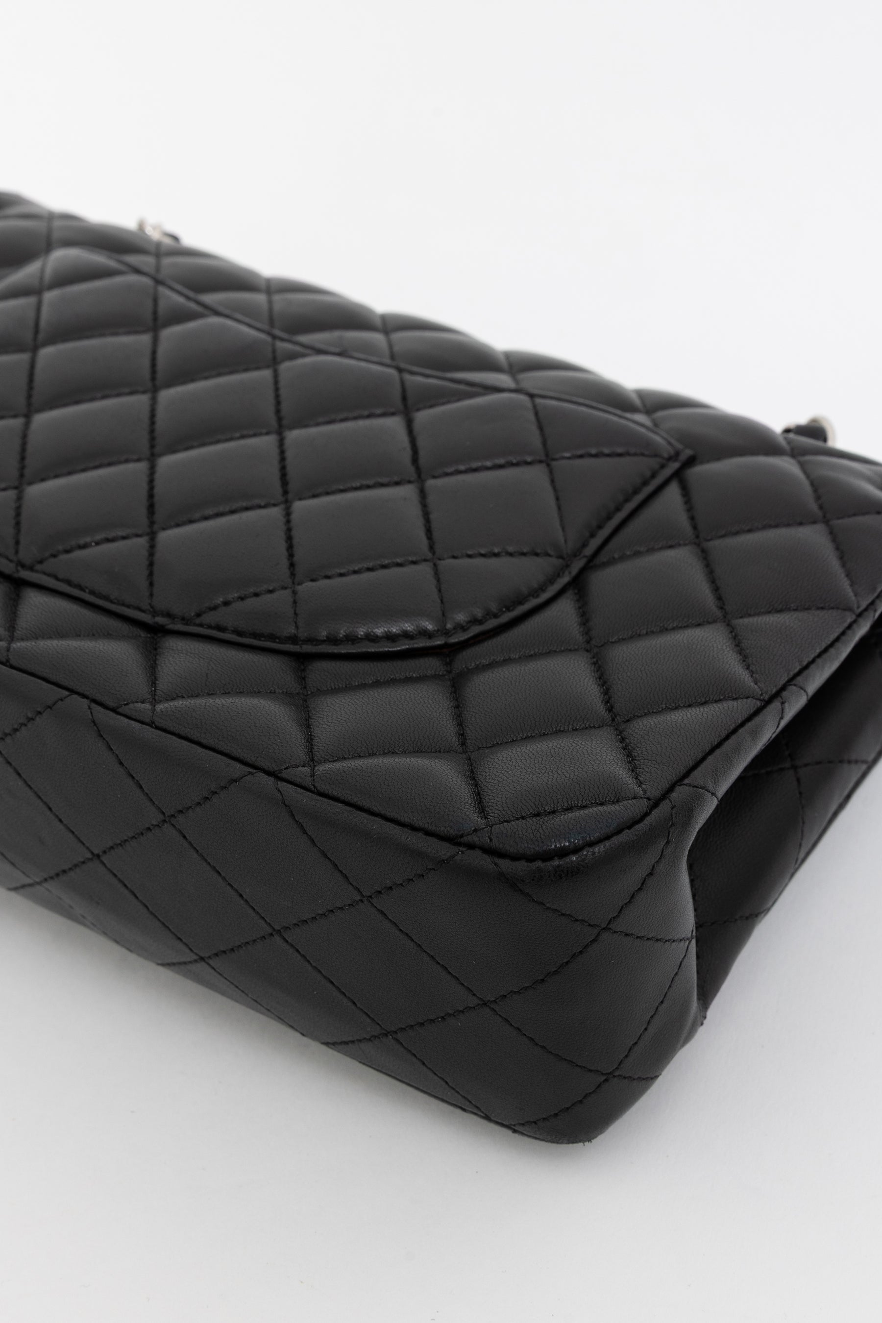 Classic 11.12 Handbag