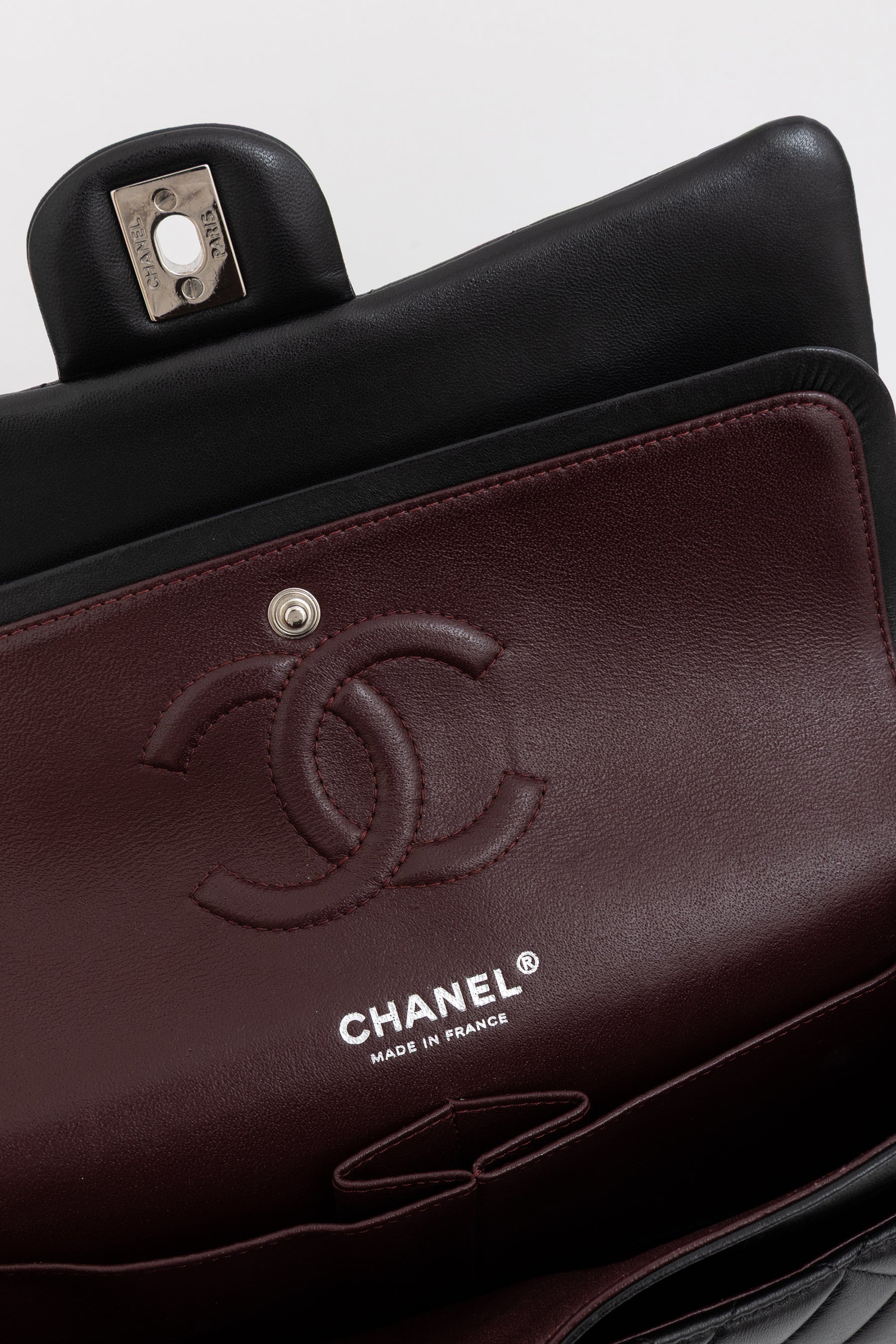 Classic 11.12 Handbag