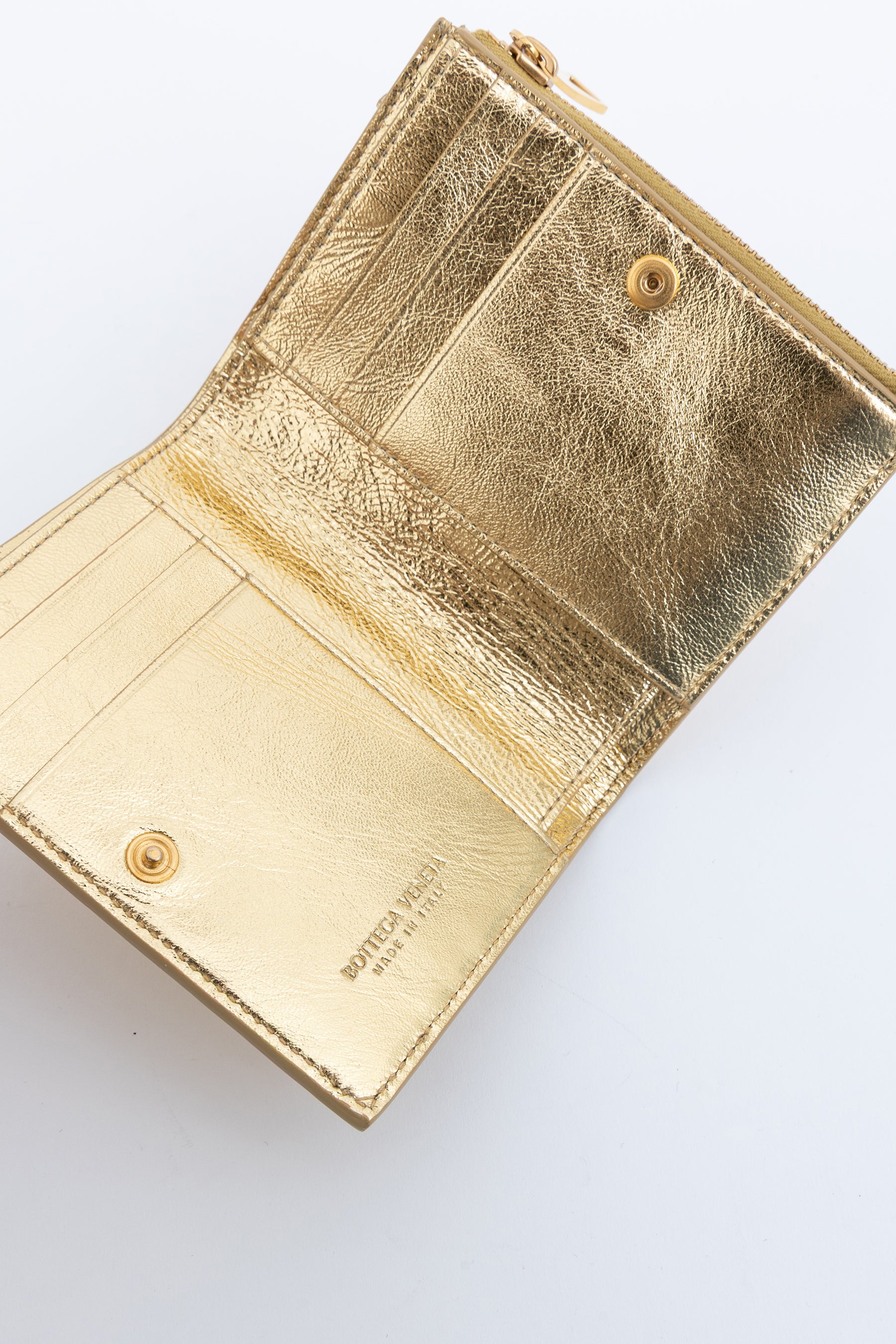 Small Flap Wallet