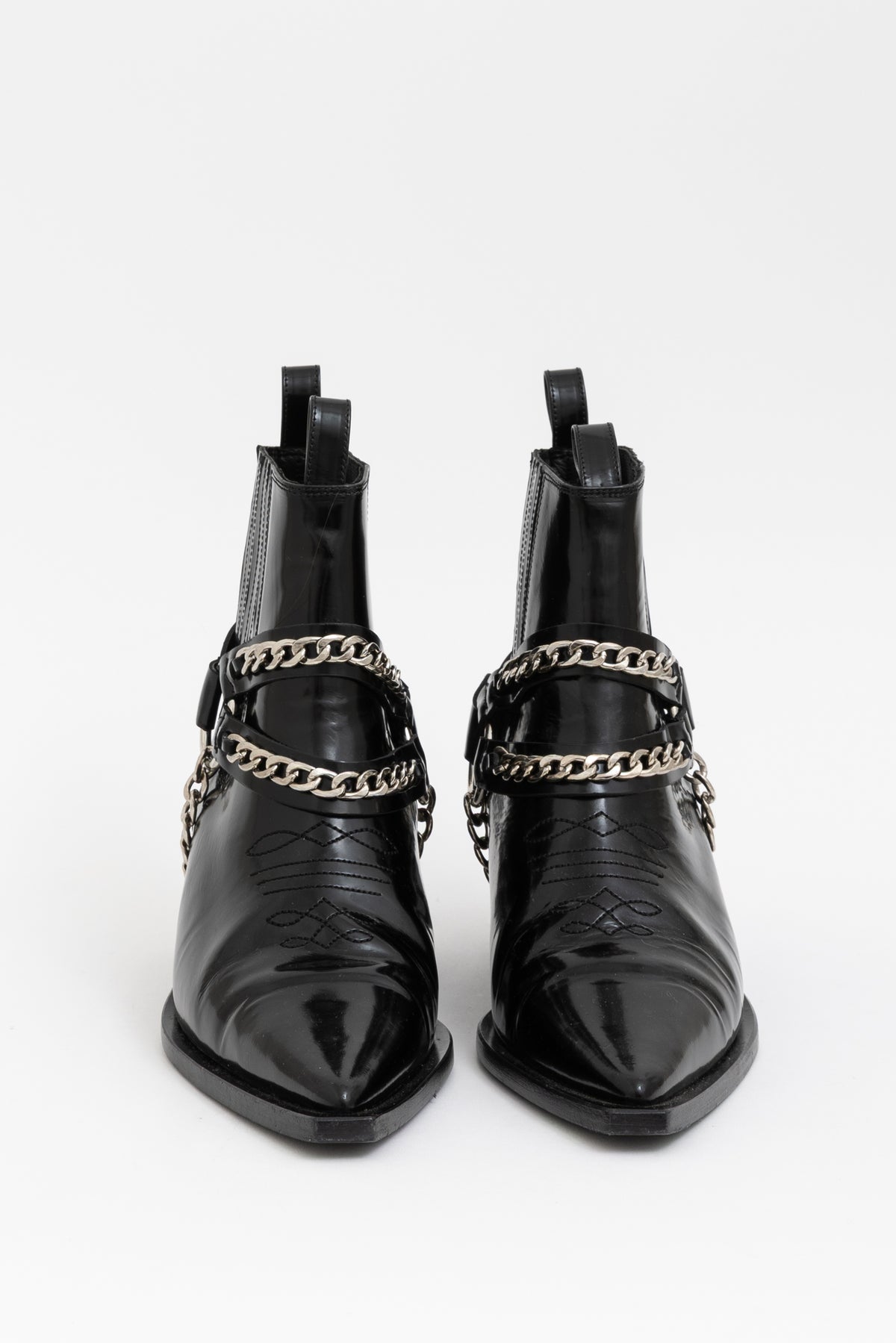 Pointed Booties Chain Detail