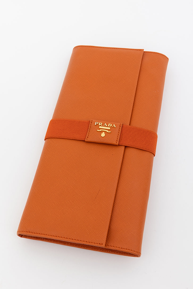 Clutch Bag with Stretch Band