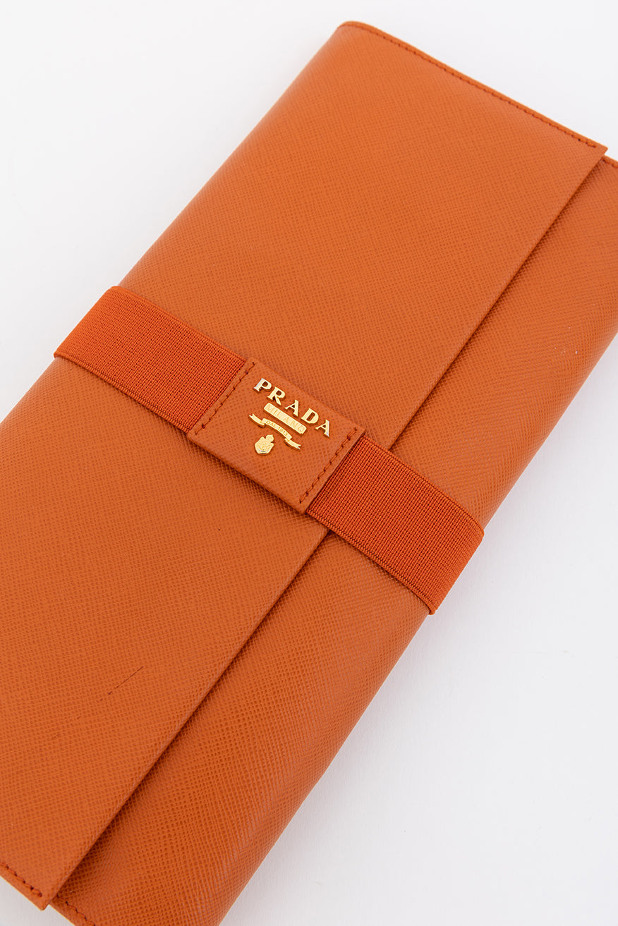 Clutch Bag with Stretch Band
