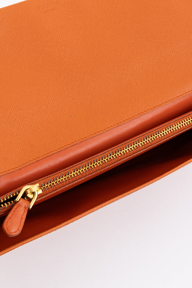 Clutch Bag with Stretch Band