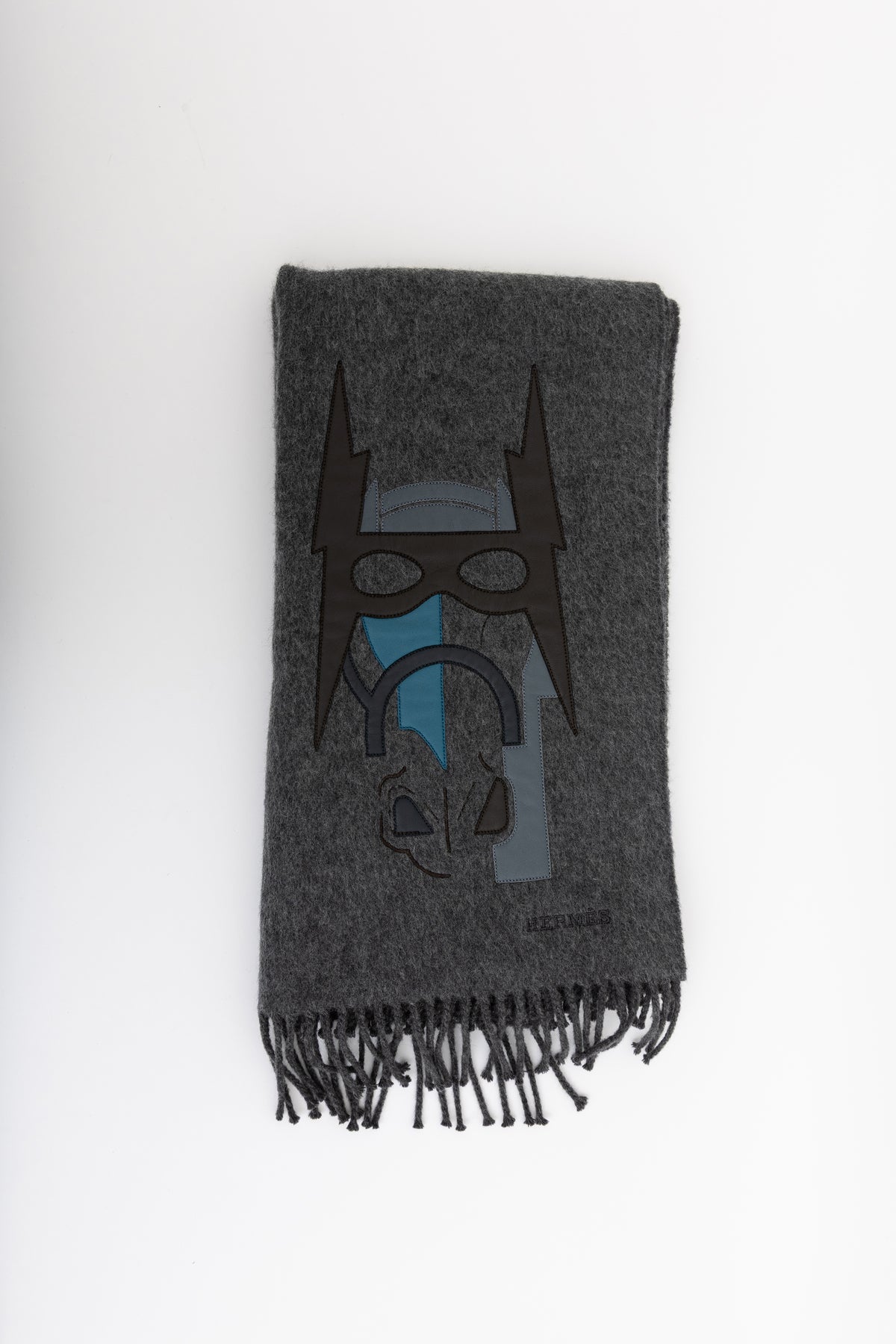 Patch Cuir Super H Cashmere Scarf in Charcoal