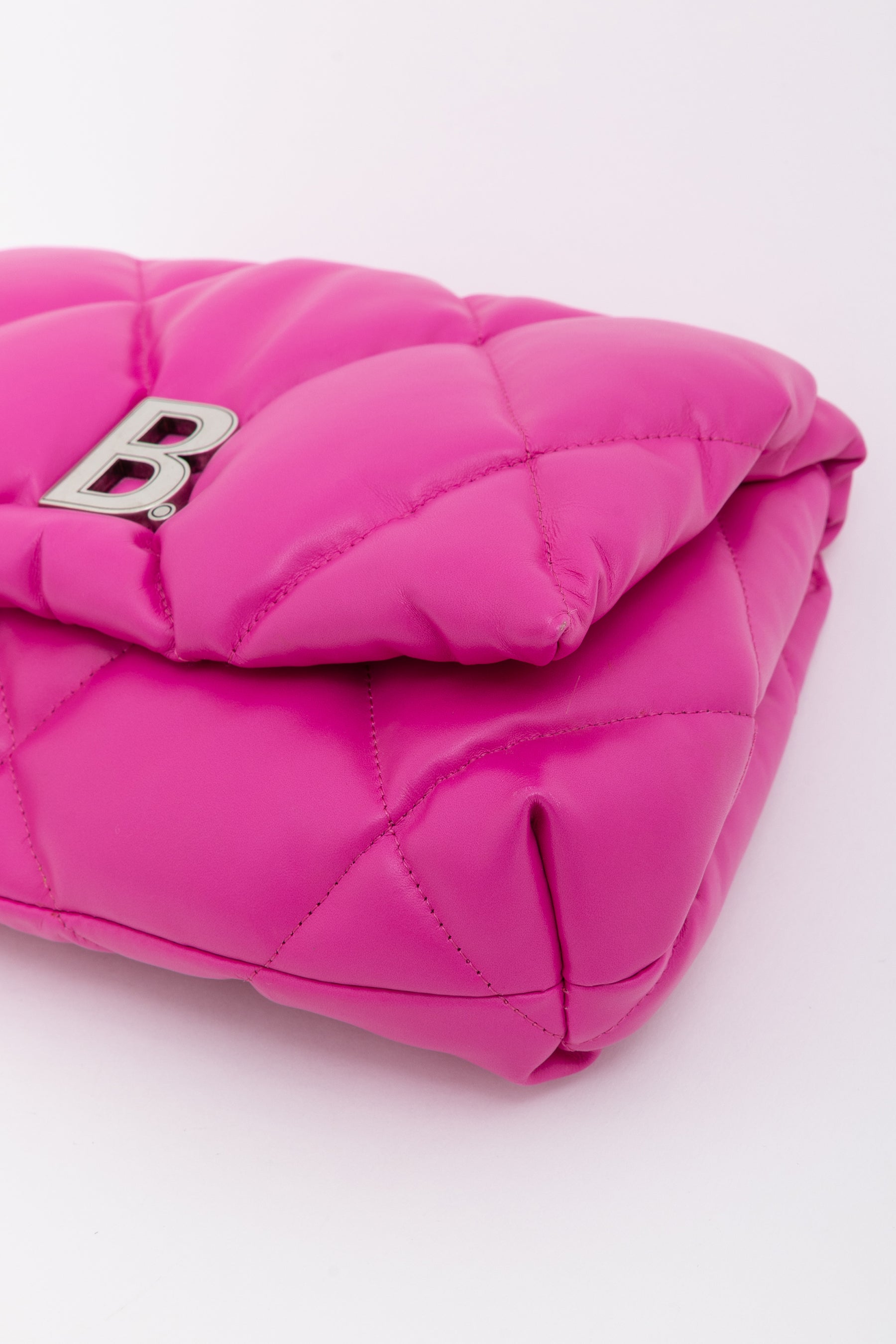 Touch Puffy Clutch