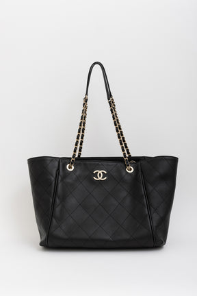Quilted Chain Handle Shopping Tote