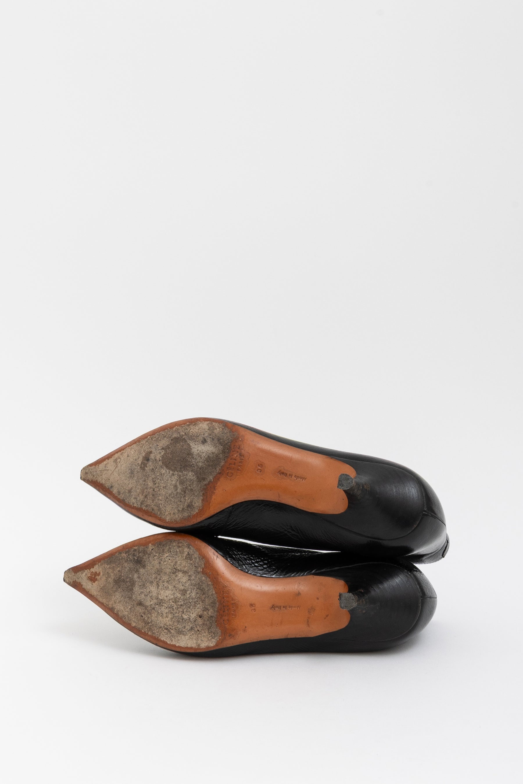 Crinkled Leather V-Neck Ankle Boots