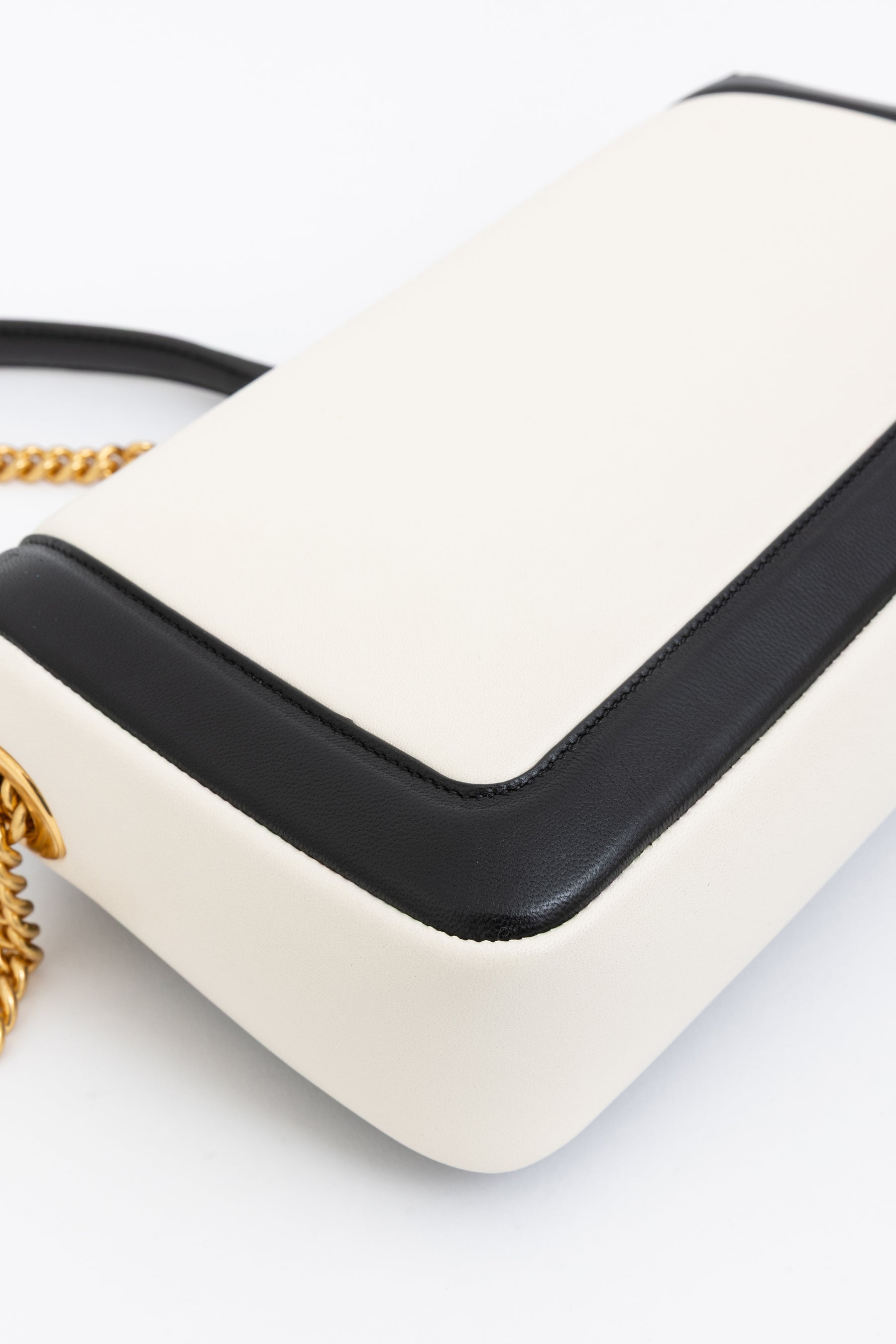 Apolo Top Handle Bicolor Baguette Bag