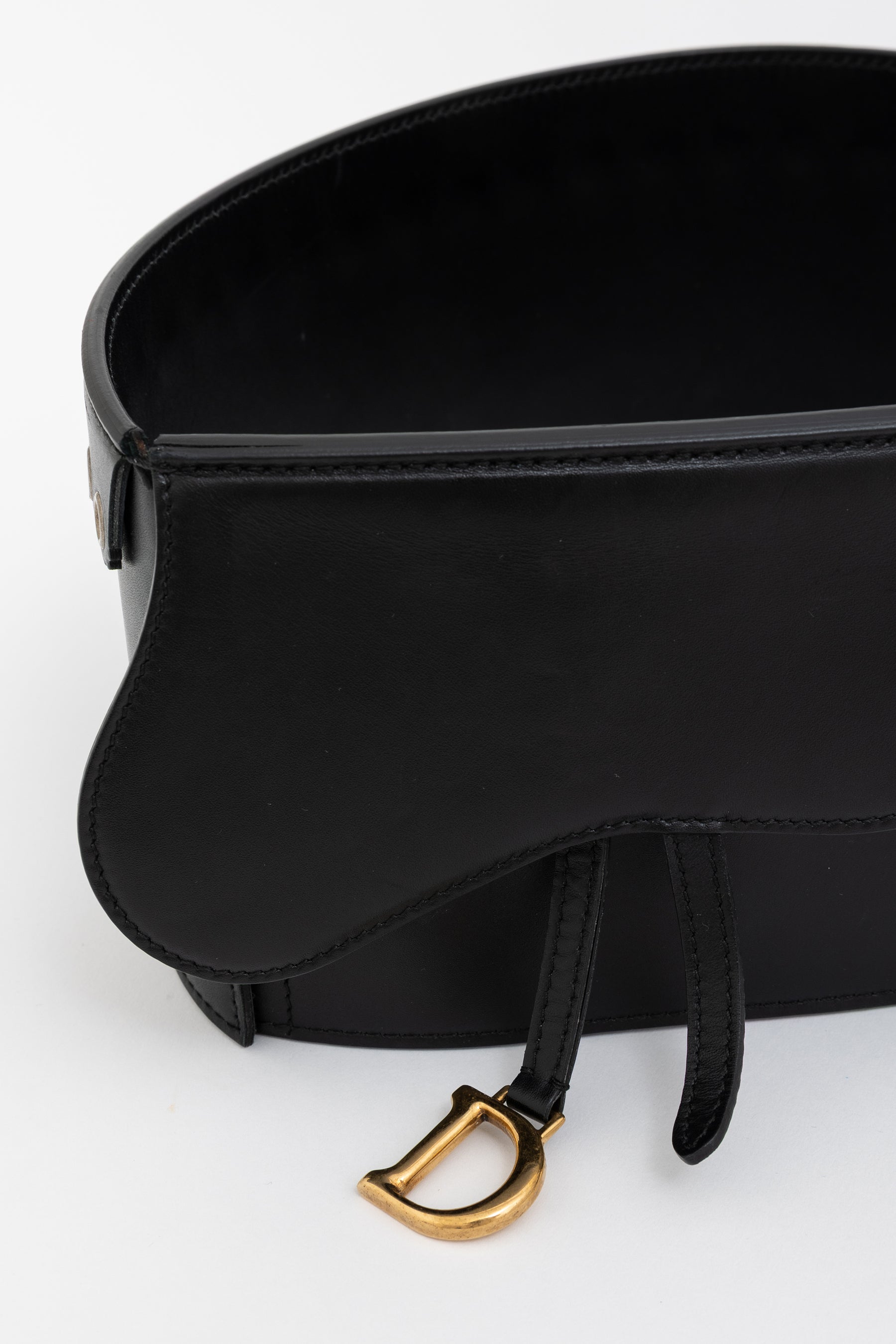 Saddle Belt