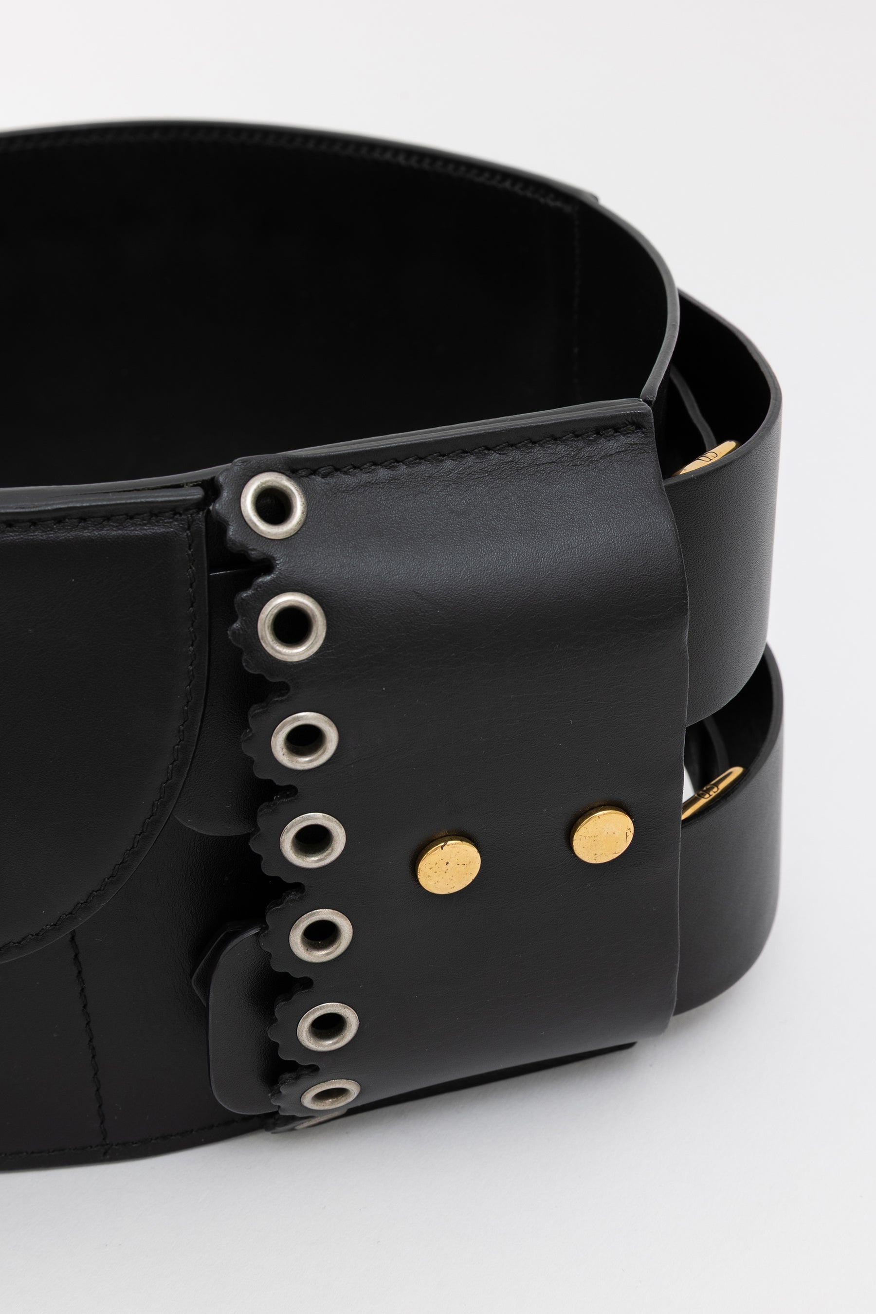 Saddle Belt