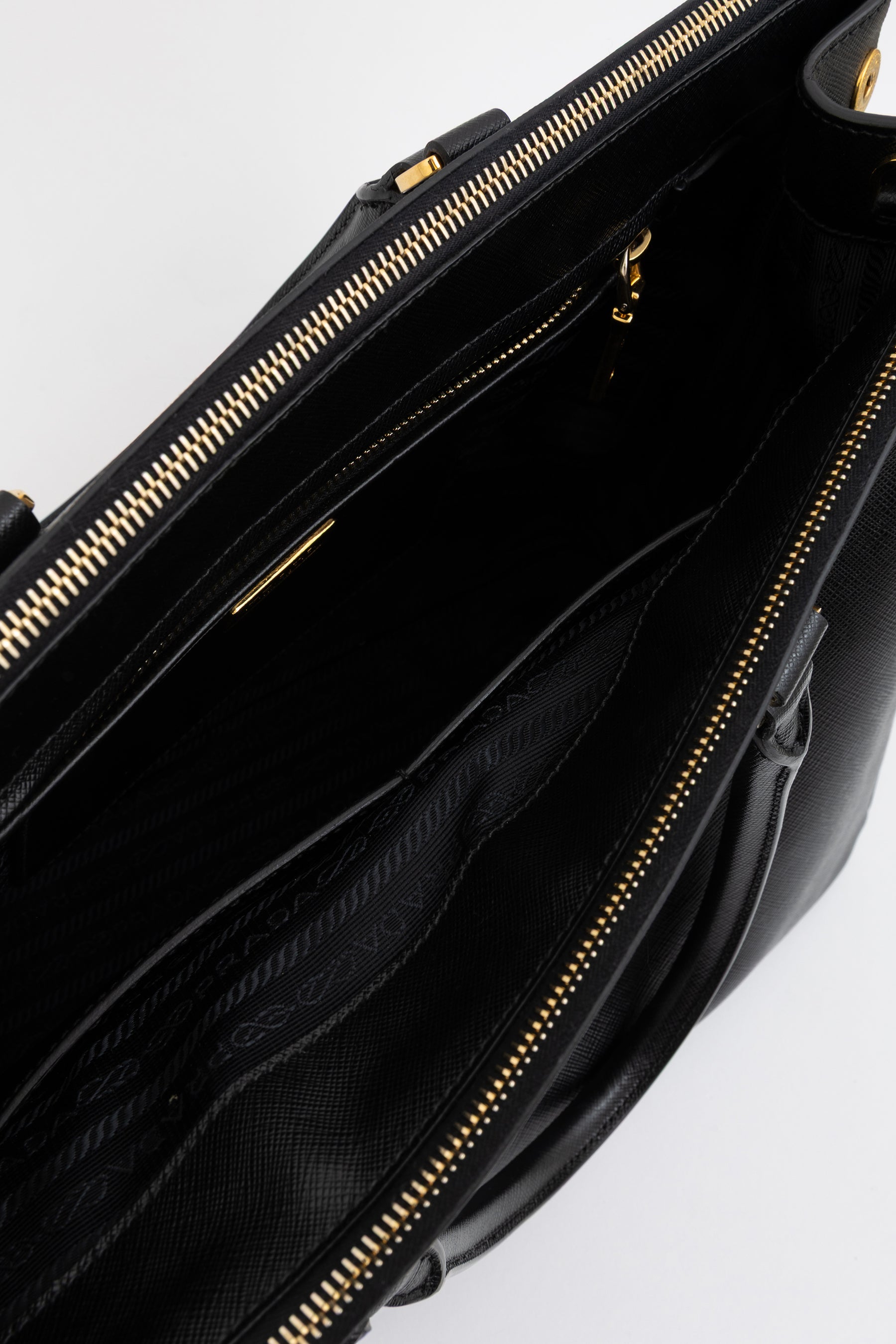 Saffiano Galleria Tote Bag