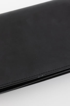 Logo Embossed Wallet on Chain