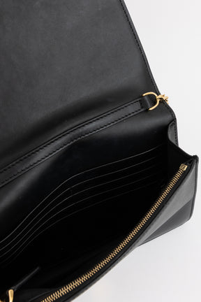 Logo Embossed Wallet on Chain