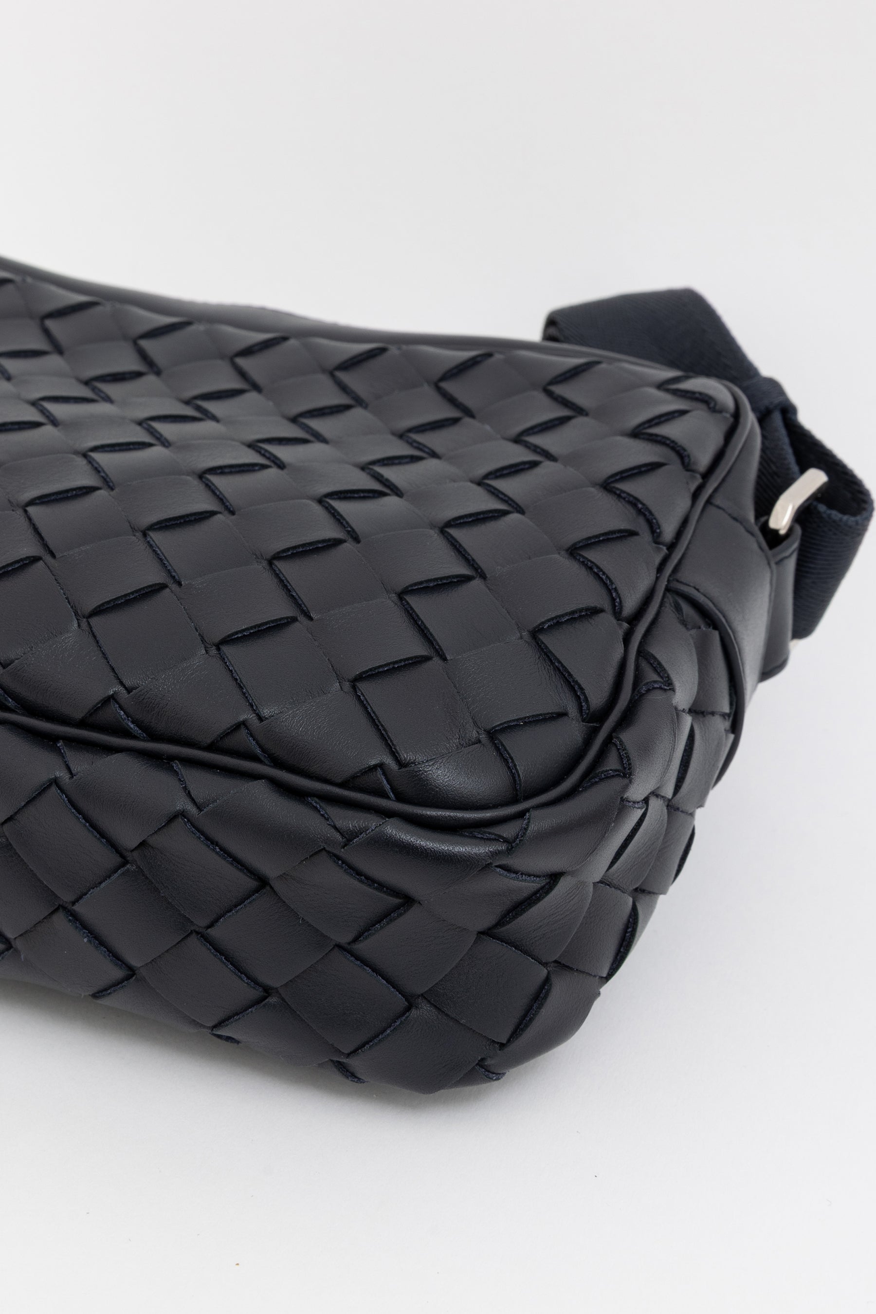Small Intrecciato Camera Bag