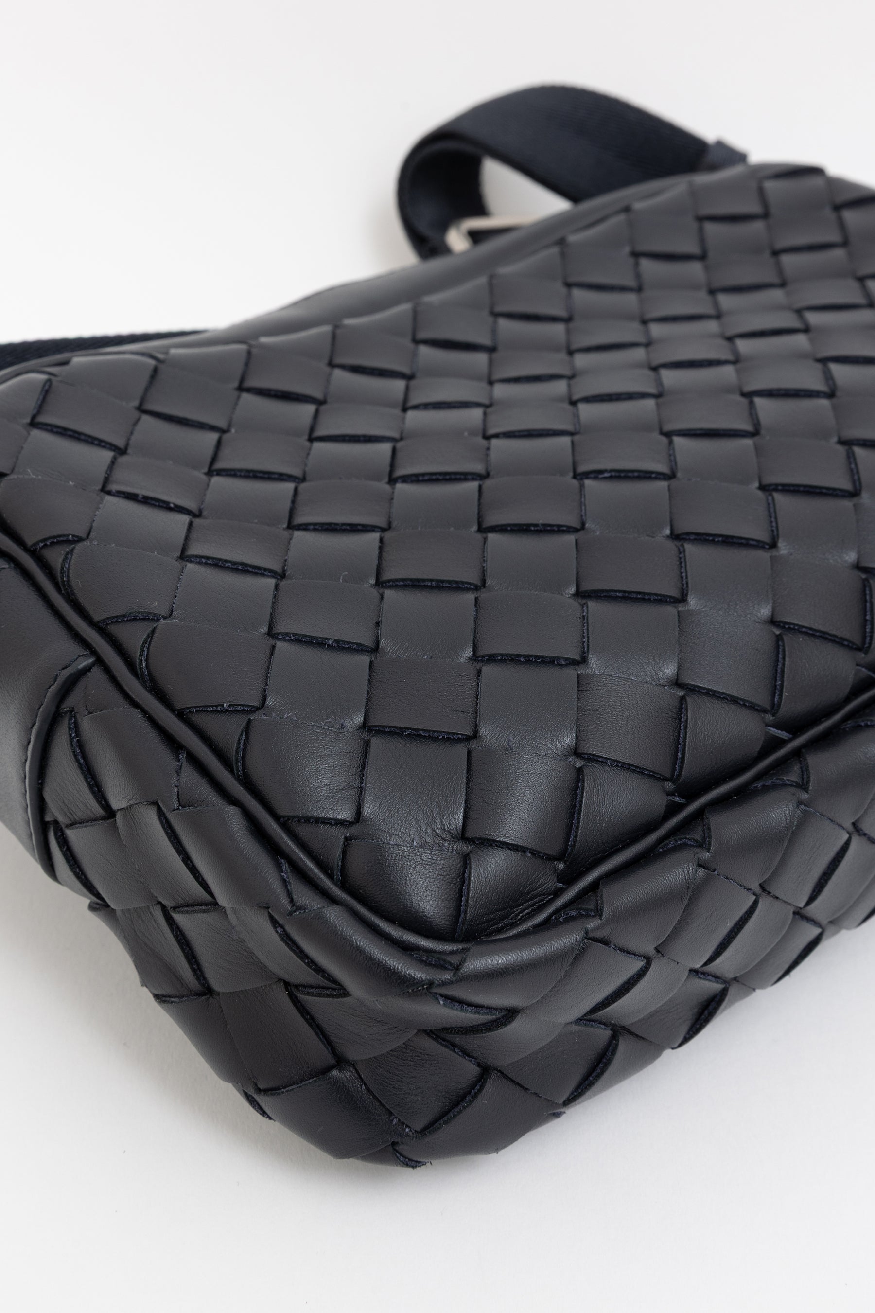 Small Intrecciato Camera Bag