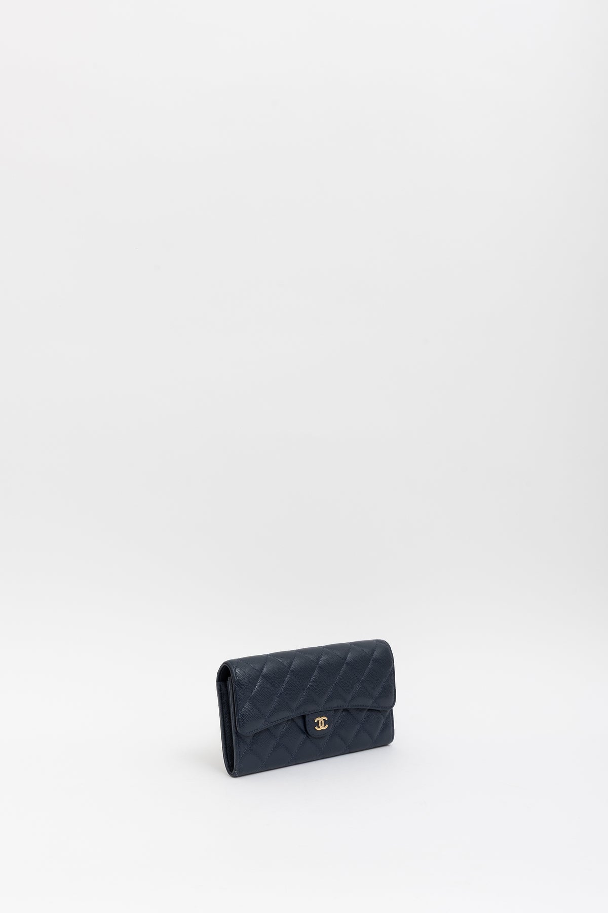 Matelassé Classic Flap Wallet