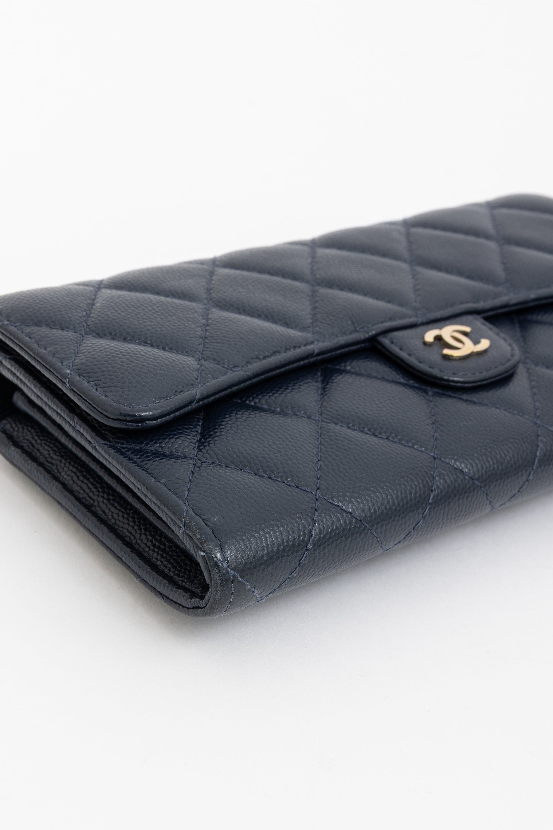 Matelassé Classic Flap Wallet