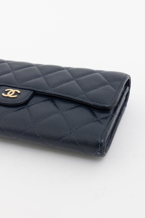 Matelassé Classic Flap Wallet