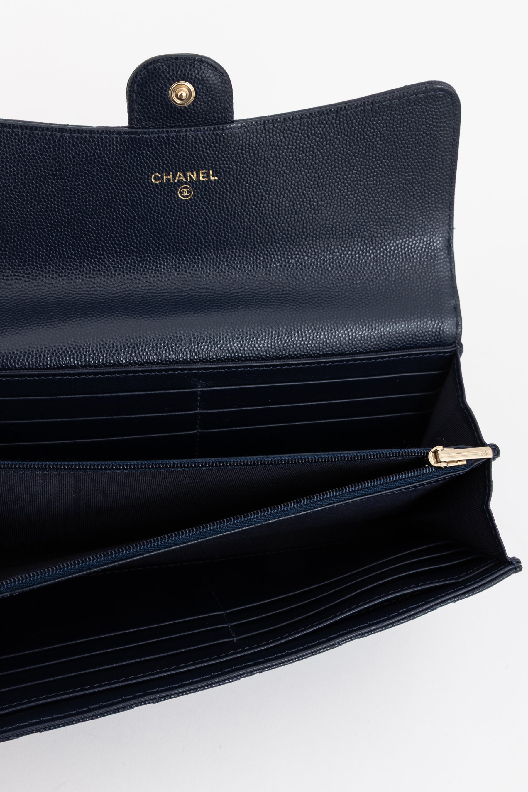Matelassé Classic Flap Wallet