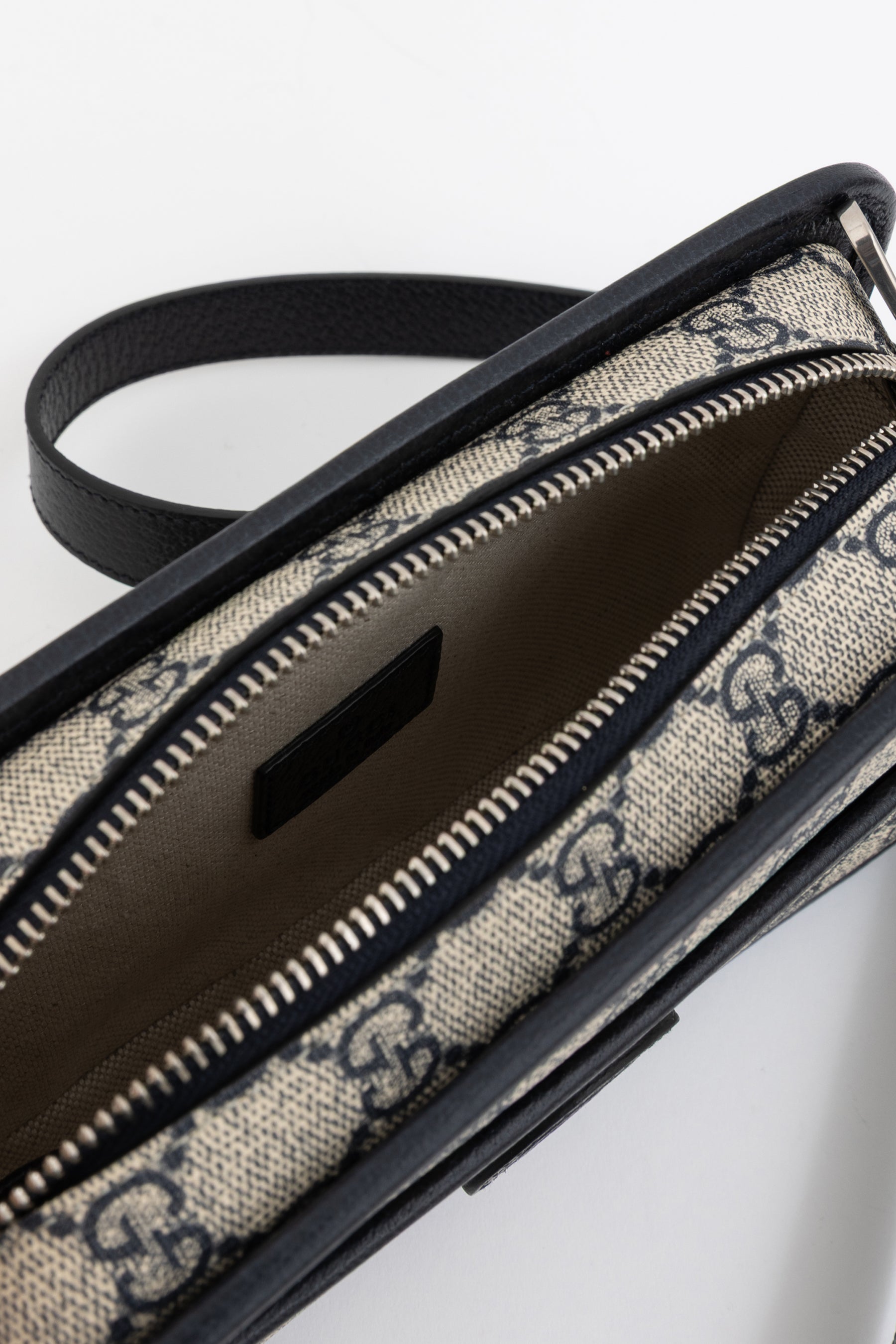 GG Supreme Monogram Camera Bag